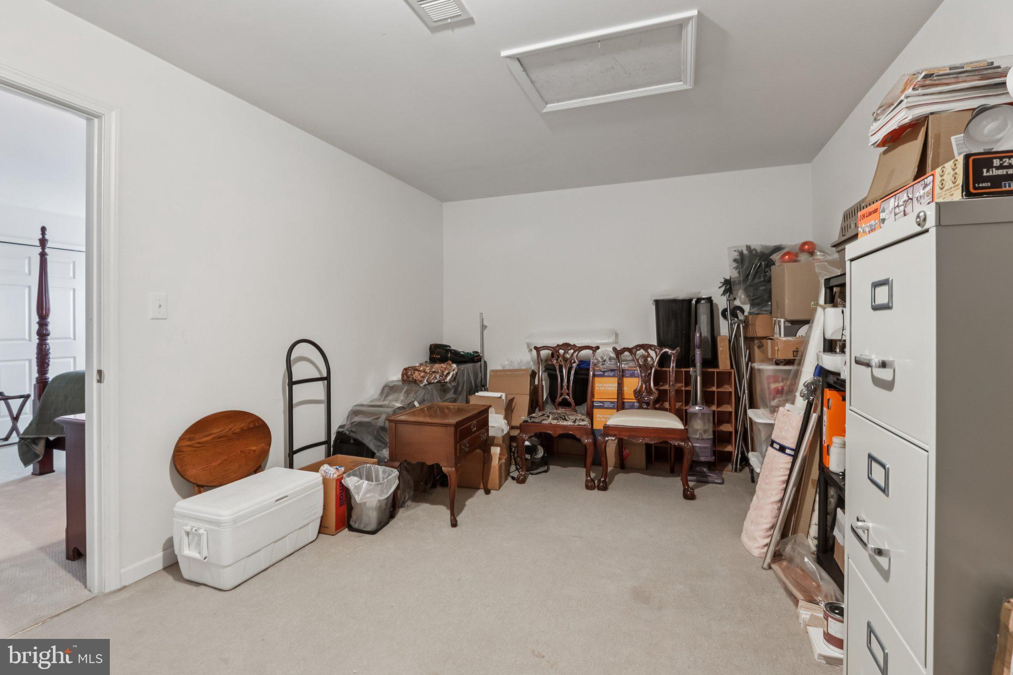 FOUR SEASONS AT FARM - Residential