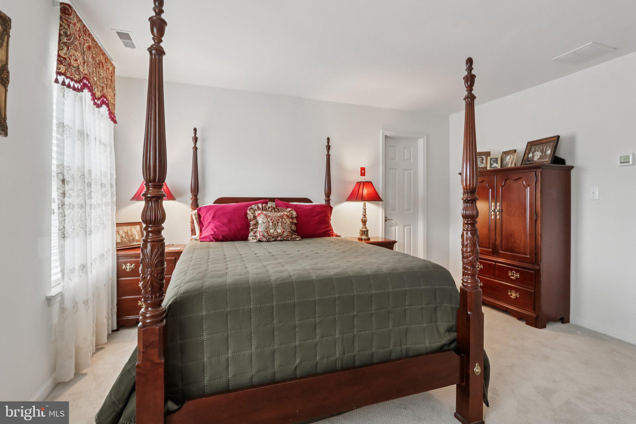 FOUR SEASONS AT FARM - Residential