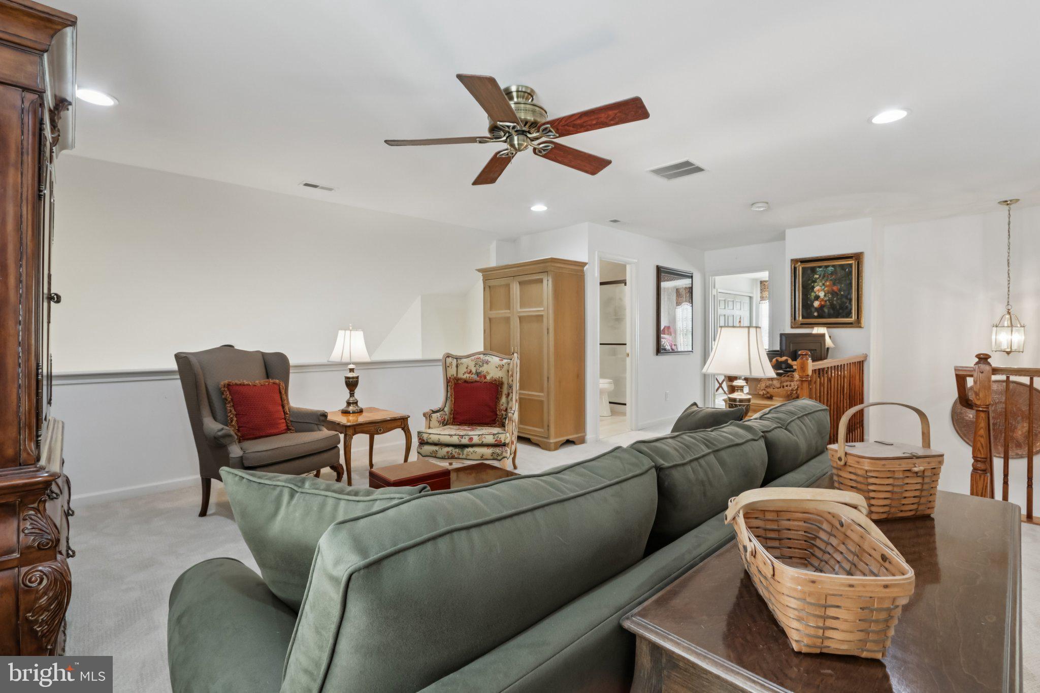 FOUR SEASONS AT FARM - Residential