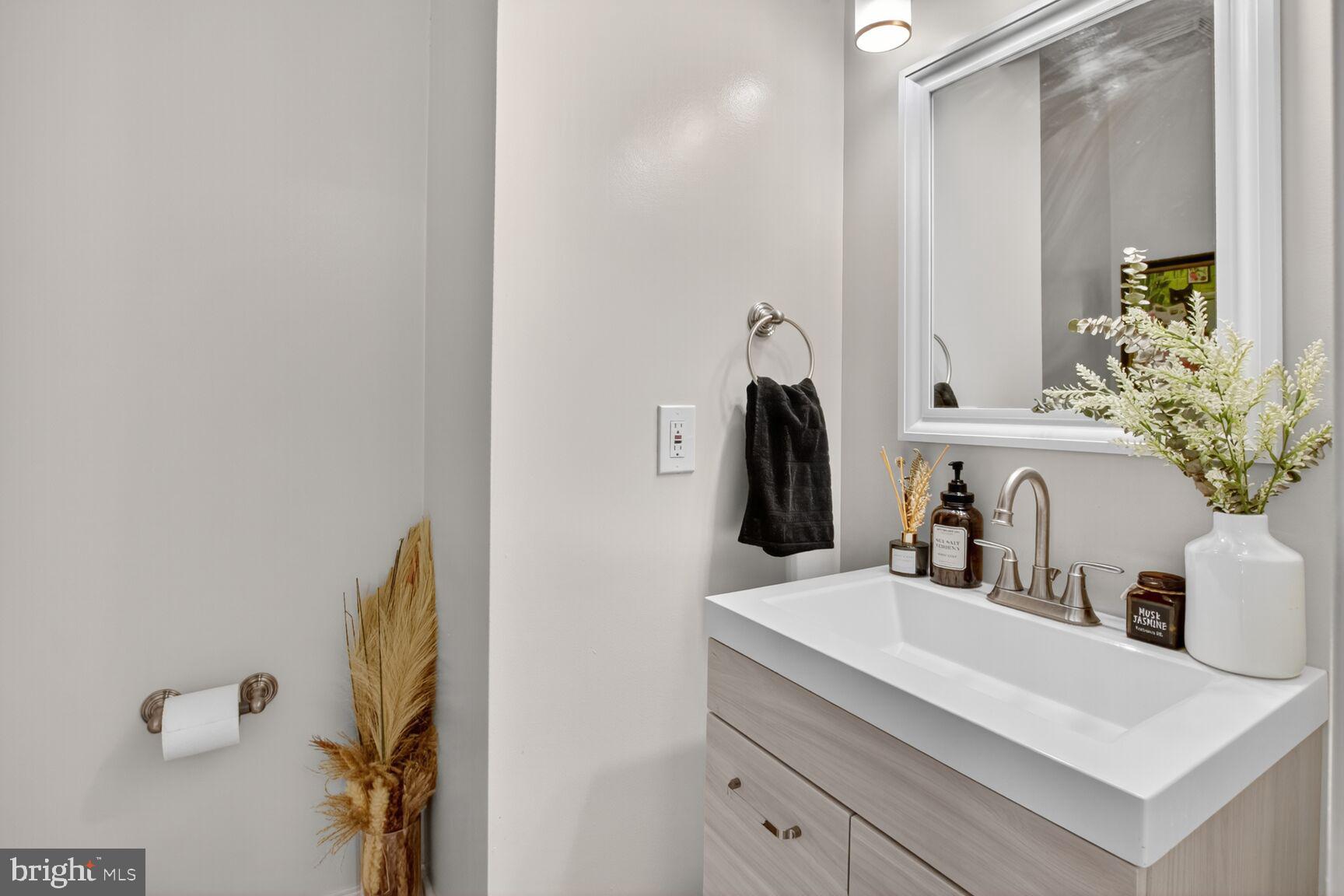 QUINCE ORCHARD KNOLLS - Residential Lease