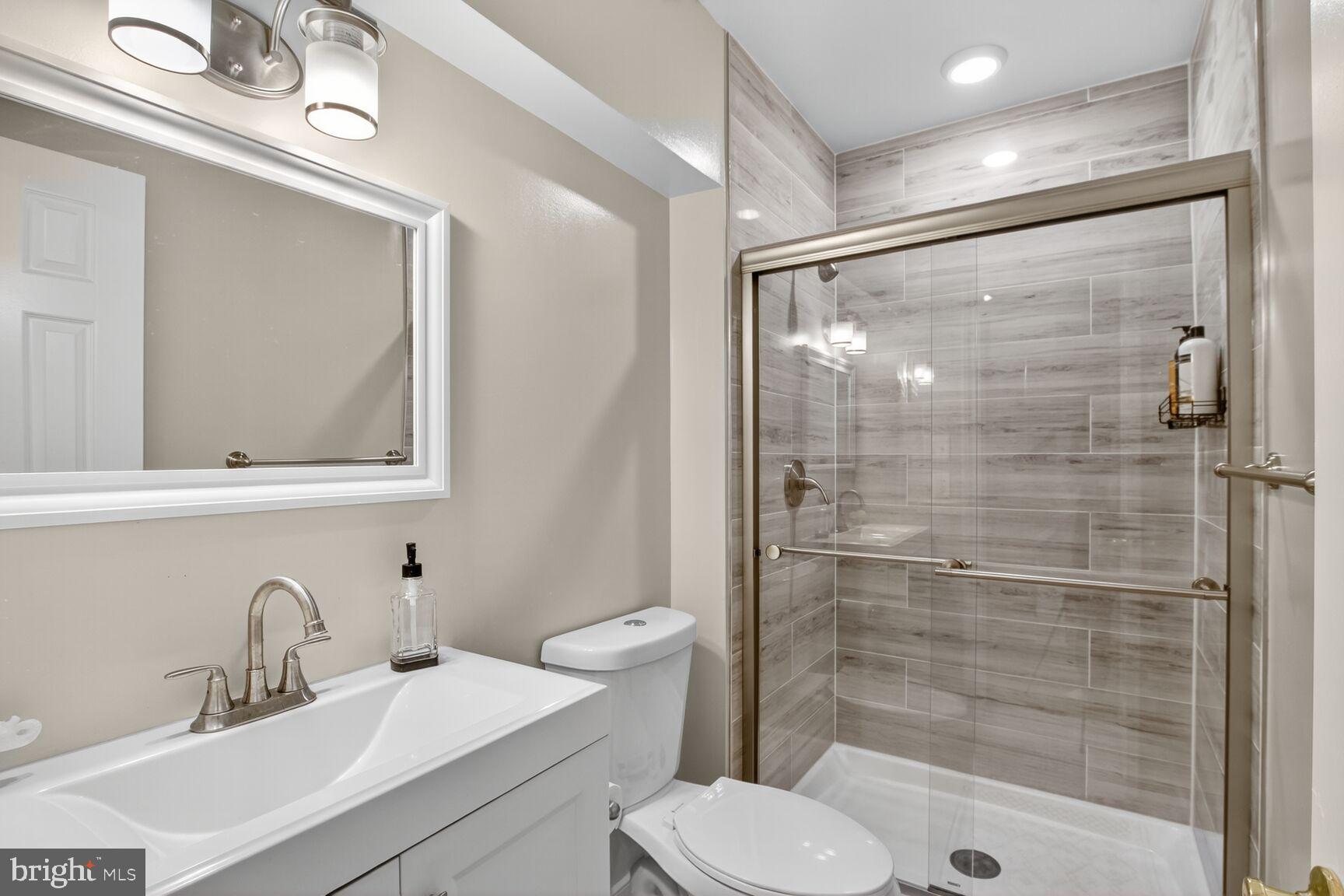 QUINCE ORCHARD KNOLLS - Residential Lease