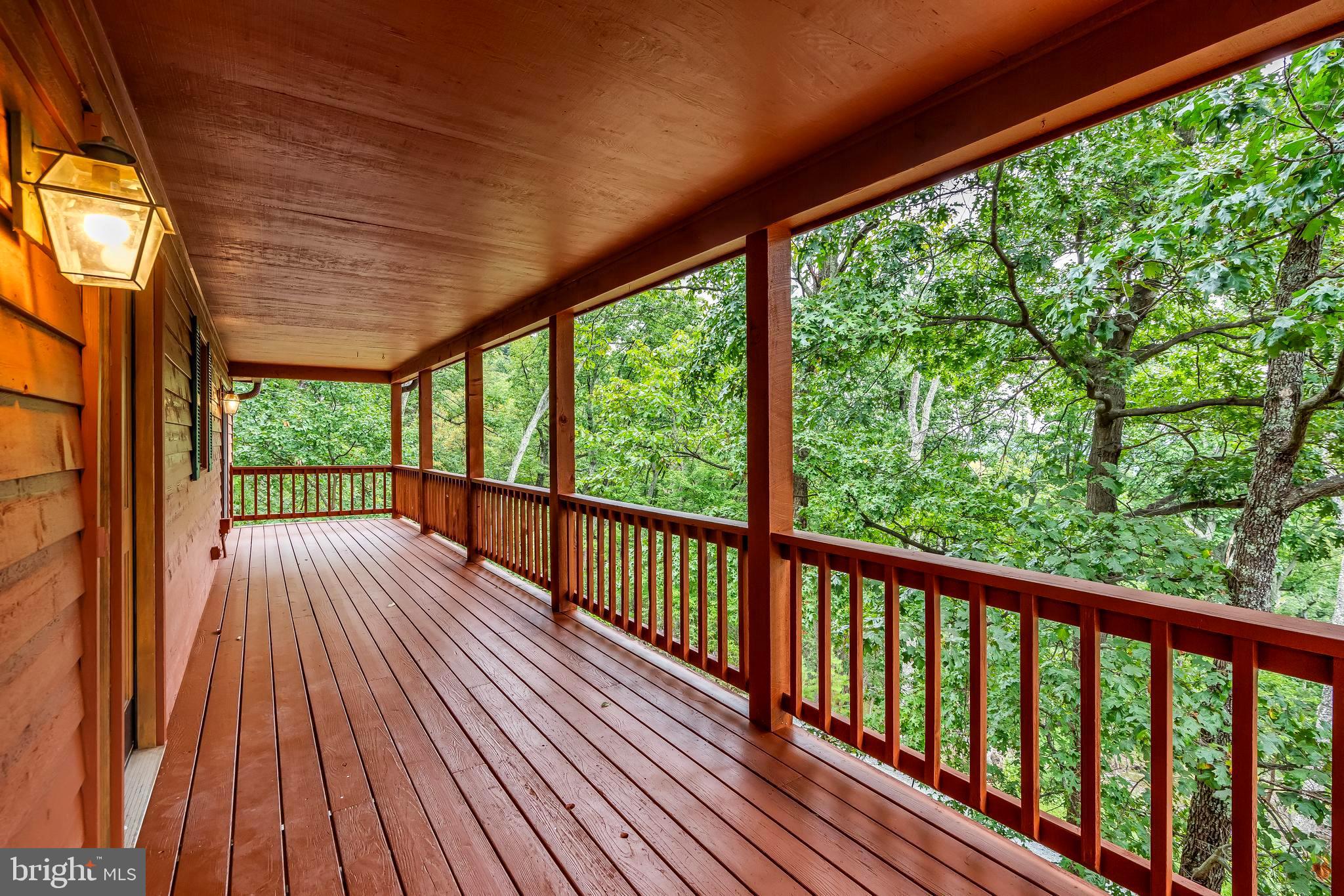 BULL RUN MOUNTAIN ESTATE - Residential