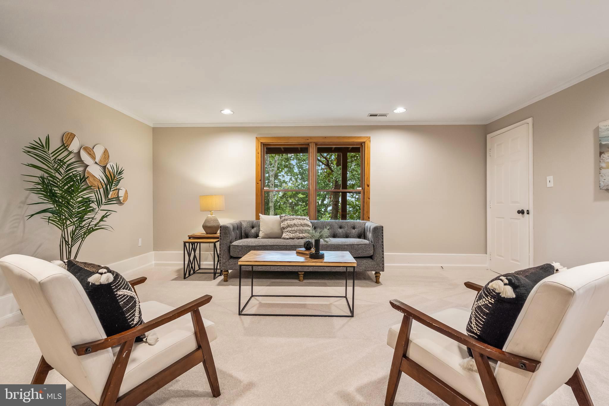 BULL RUN MOUNTAIN ESTATE - Residential