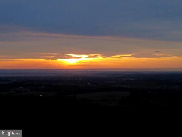 BULL RUN MOUNTAIN ESTATE - Residential