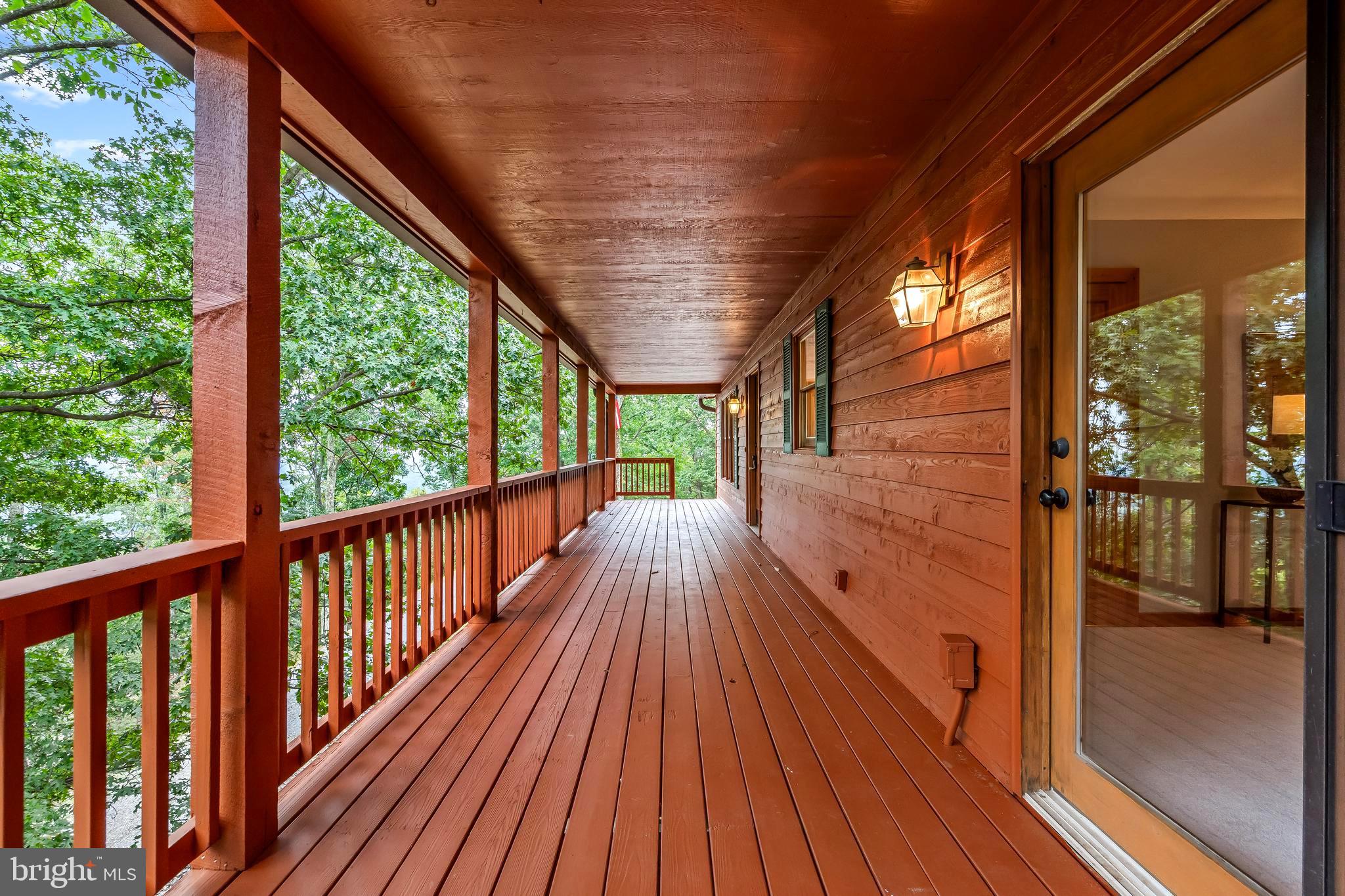 BULL RUN MOUNTAIN ESTATE - Residential