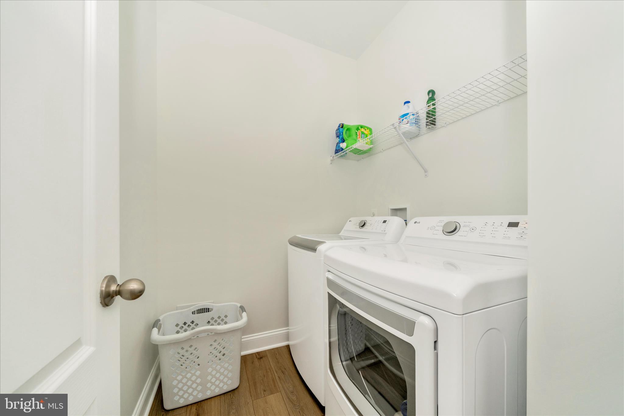 ROSEHILL MANOR - Residential