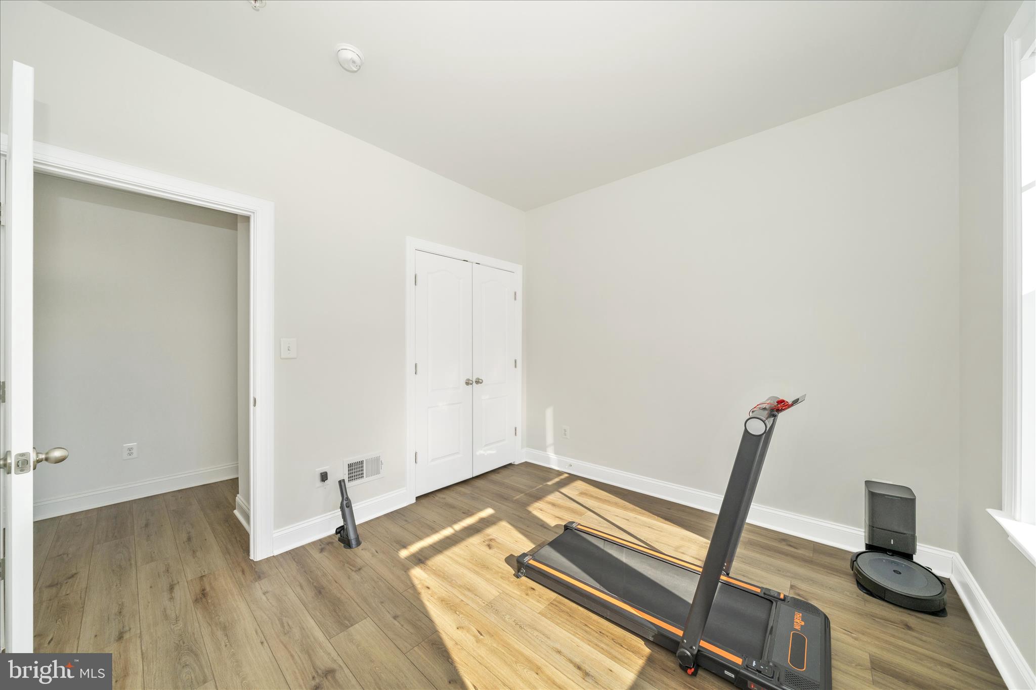 ROSEHILL MANOR - Residential