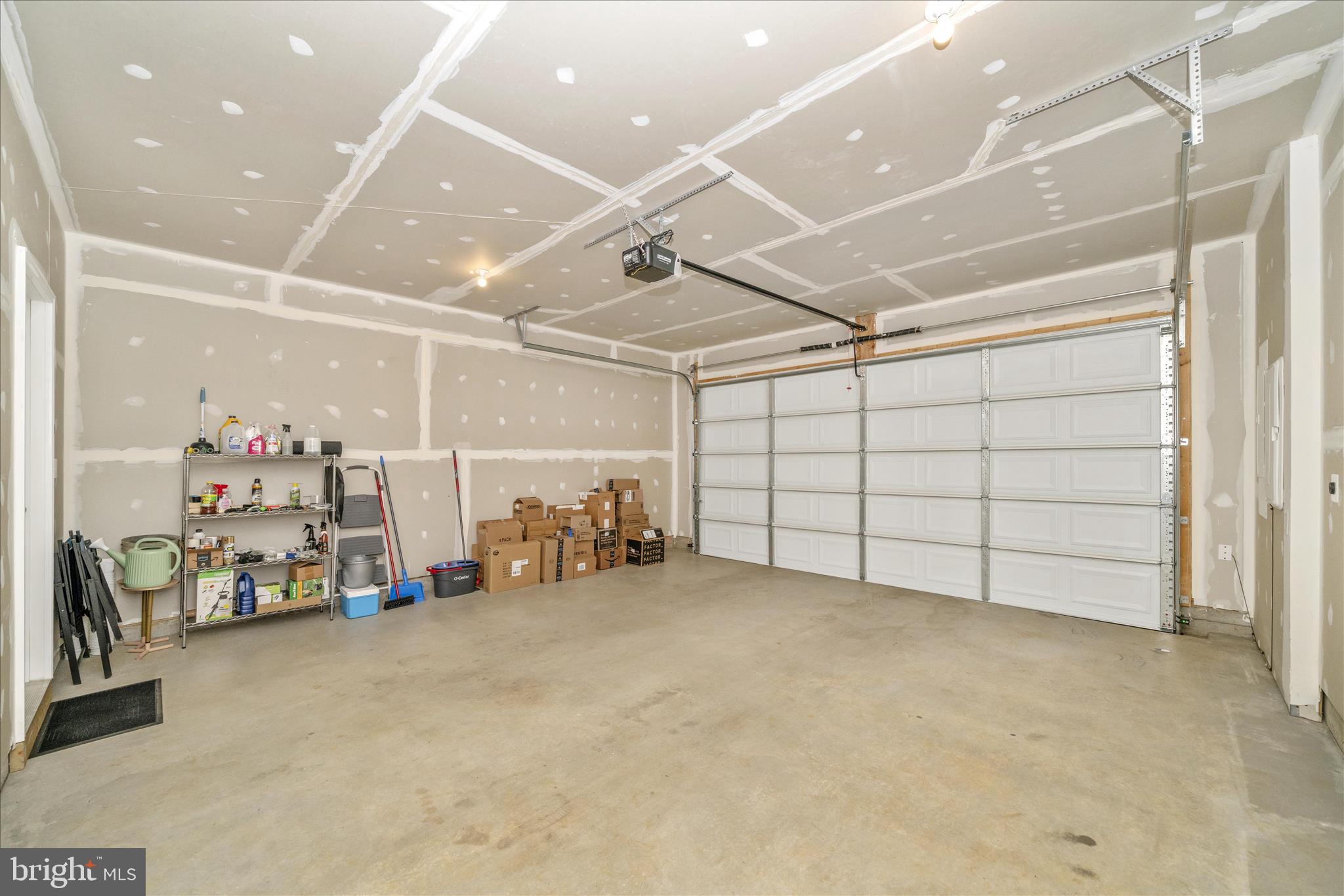 ROSEHILL MANOR - Residential