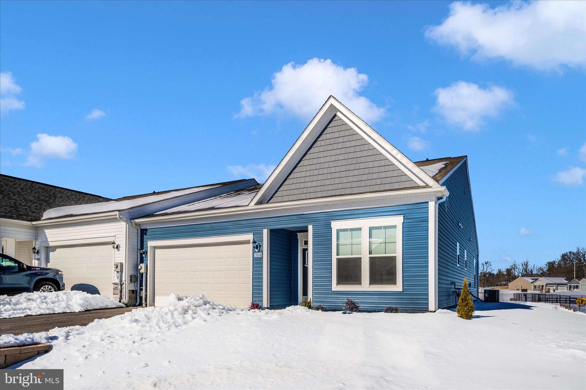 ROSEHILL MANOR - Residential