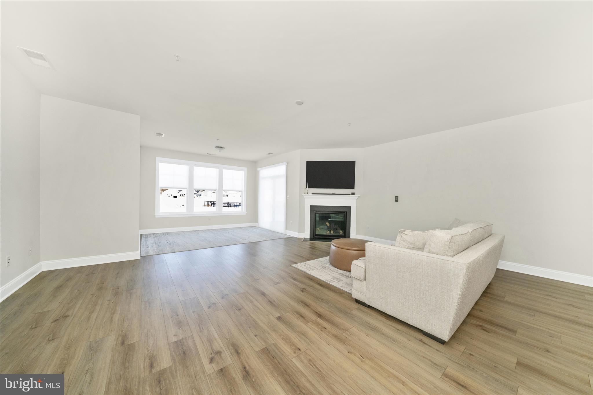 ROSEHILL MANOR - Residential