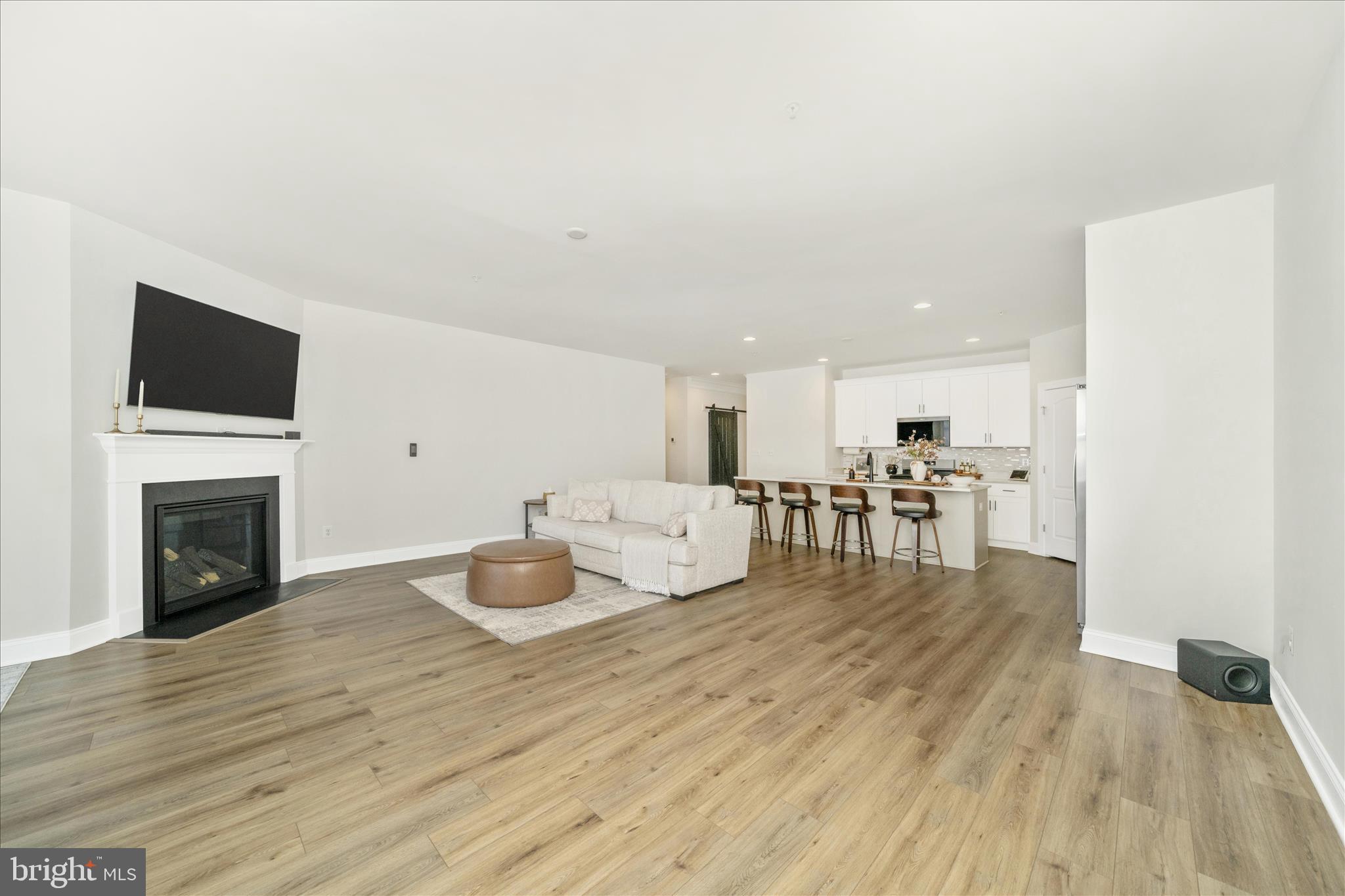 ROSEHILL MANOR - Residential