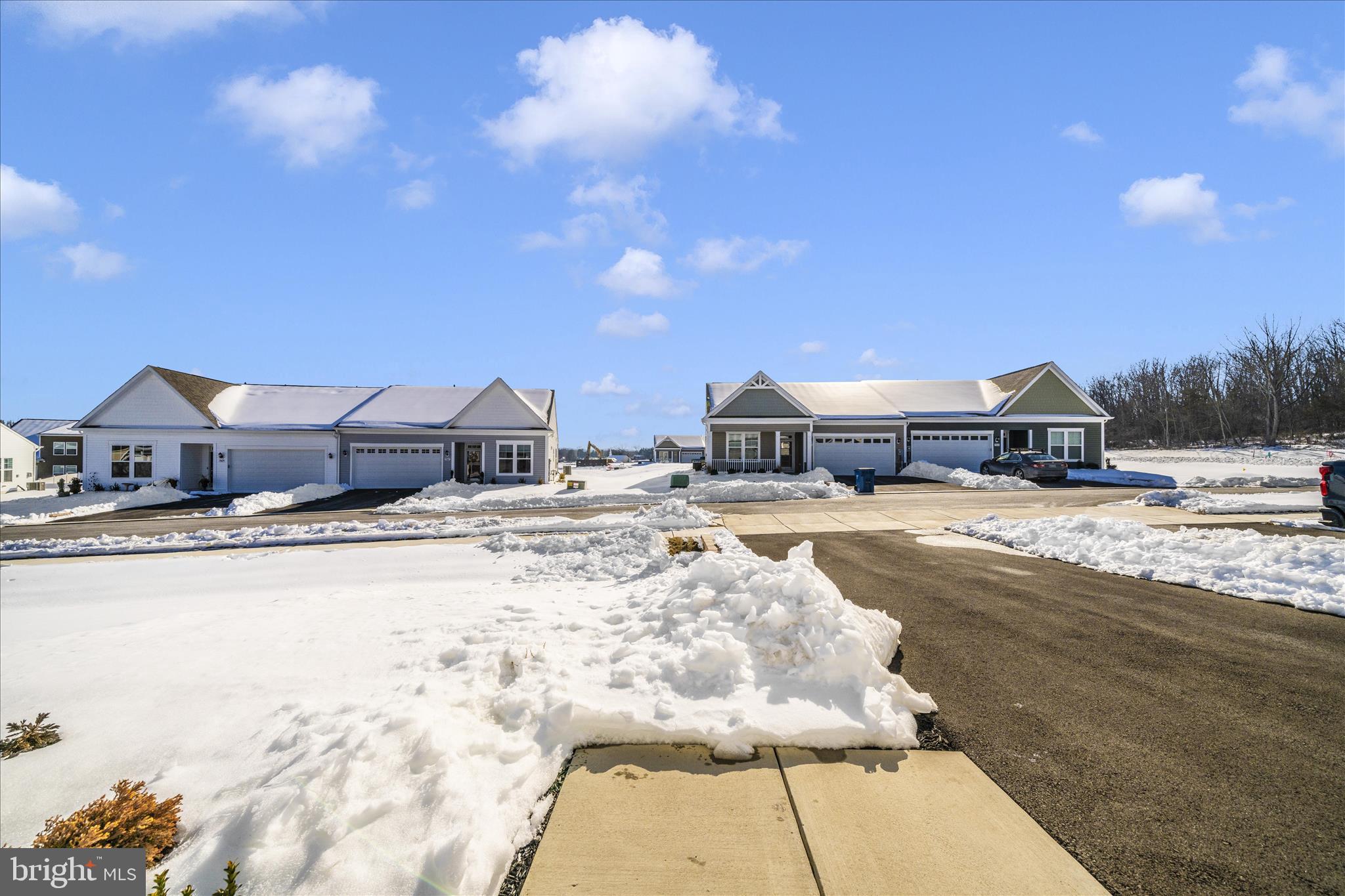 ROSEHILL MANOR - Residential