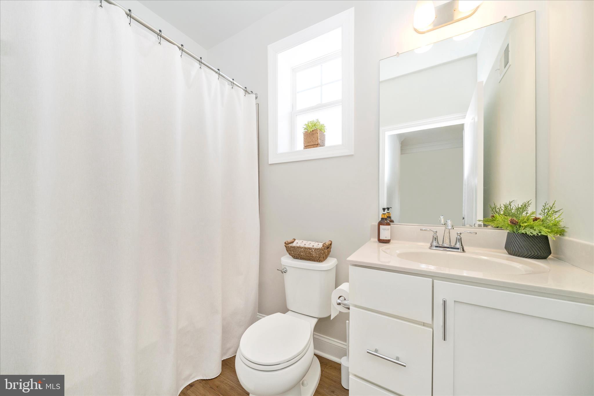 ROSEHILL MANOR - Residential