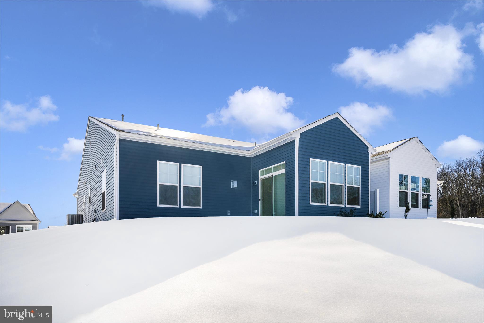 ROSEHILL MANOR - Residential