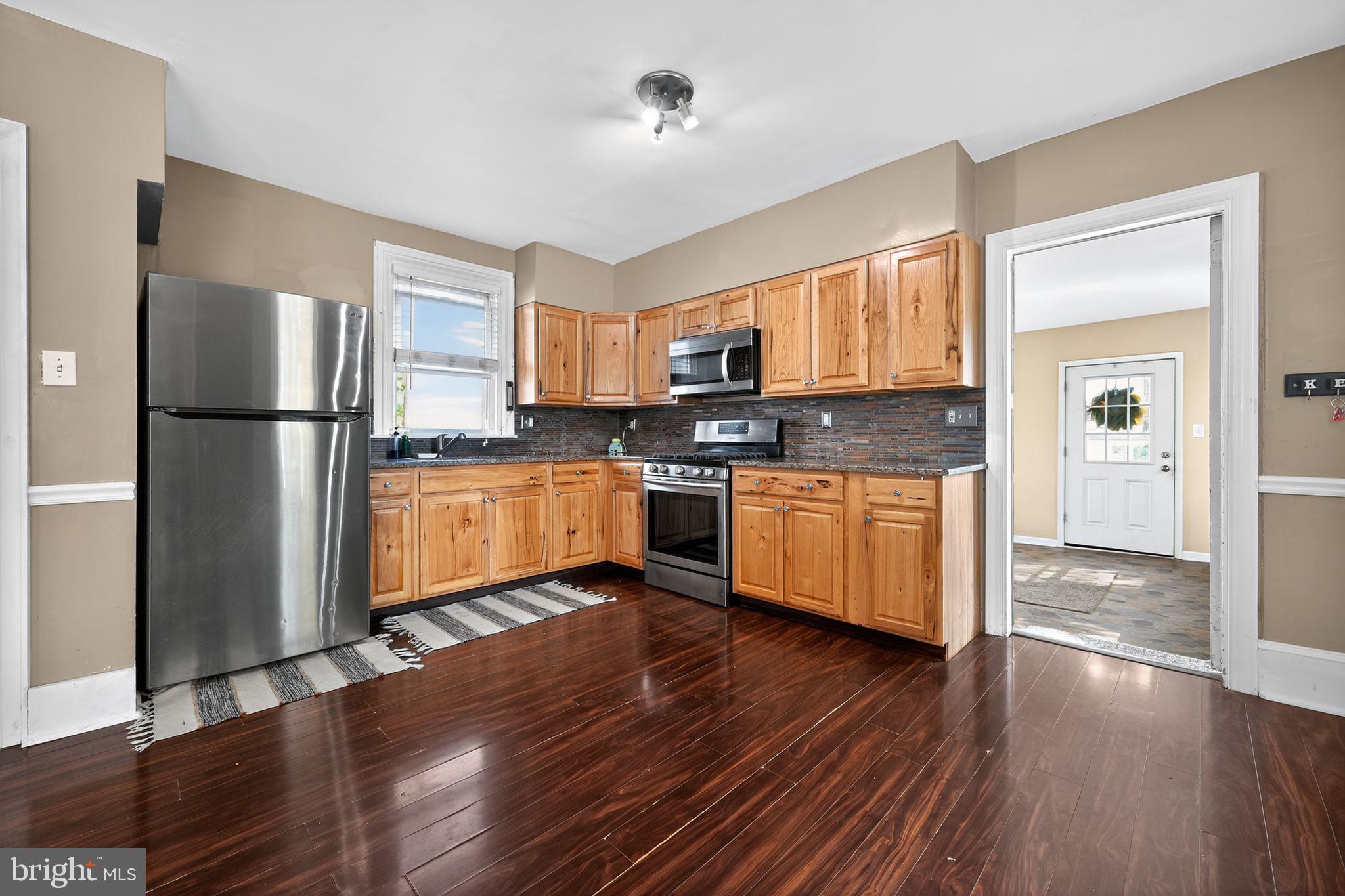 NORTH HILLS - Residential