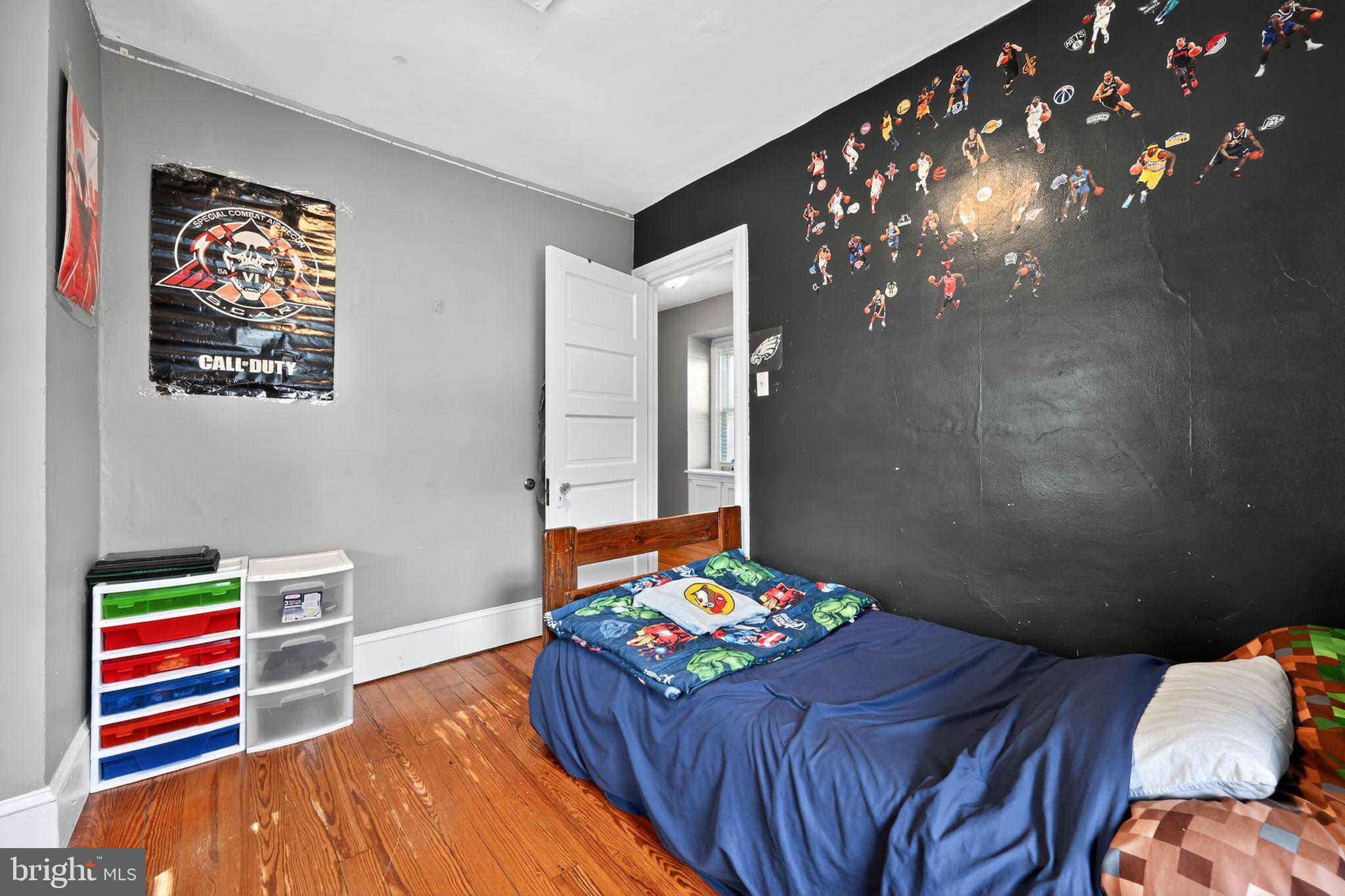 NORTH HILLS - Residential