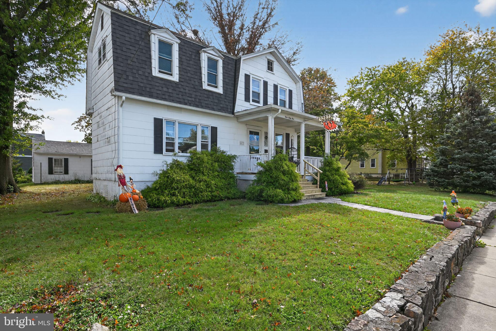 461 HAMEL AVENUE