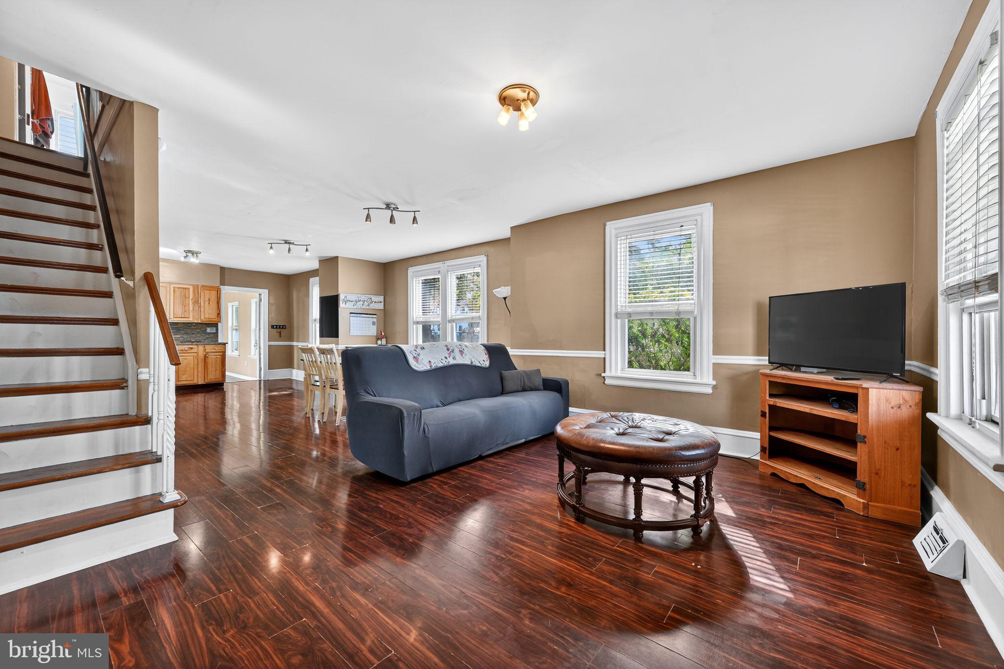 NORTH HILLS - Residential