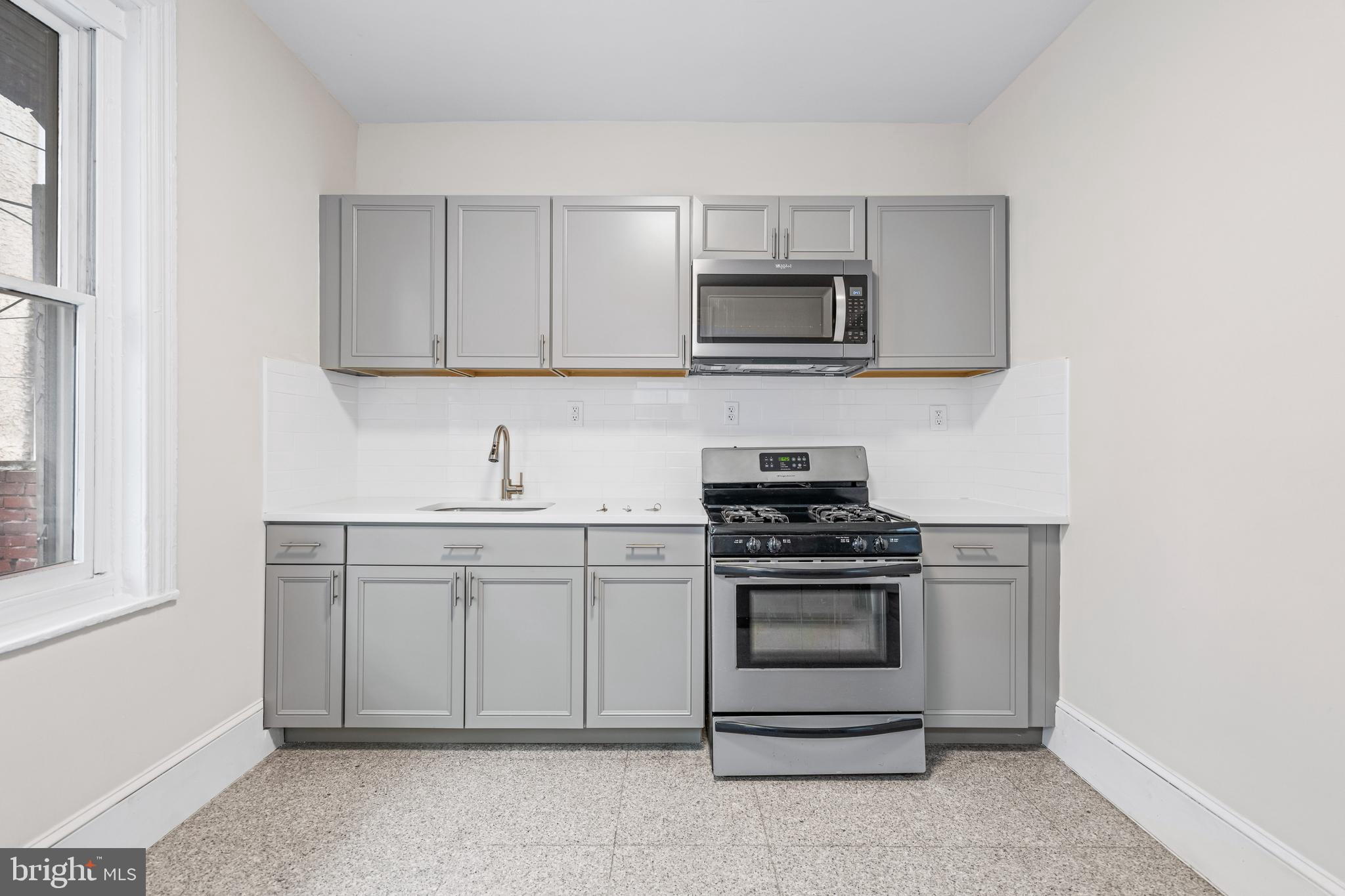 2303 CHRISTIAN STREET