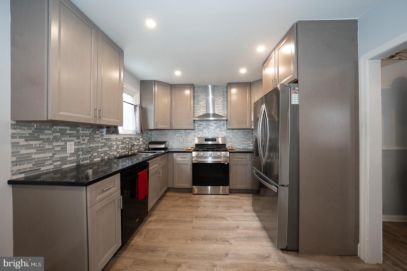 DELMAR VILLAGE - Residential