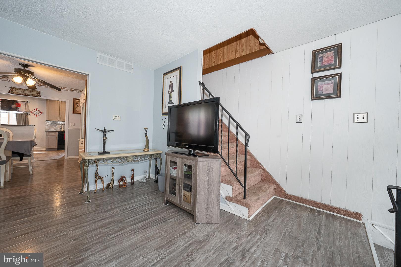 DELMAR VILLAGE - Residential