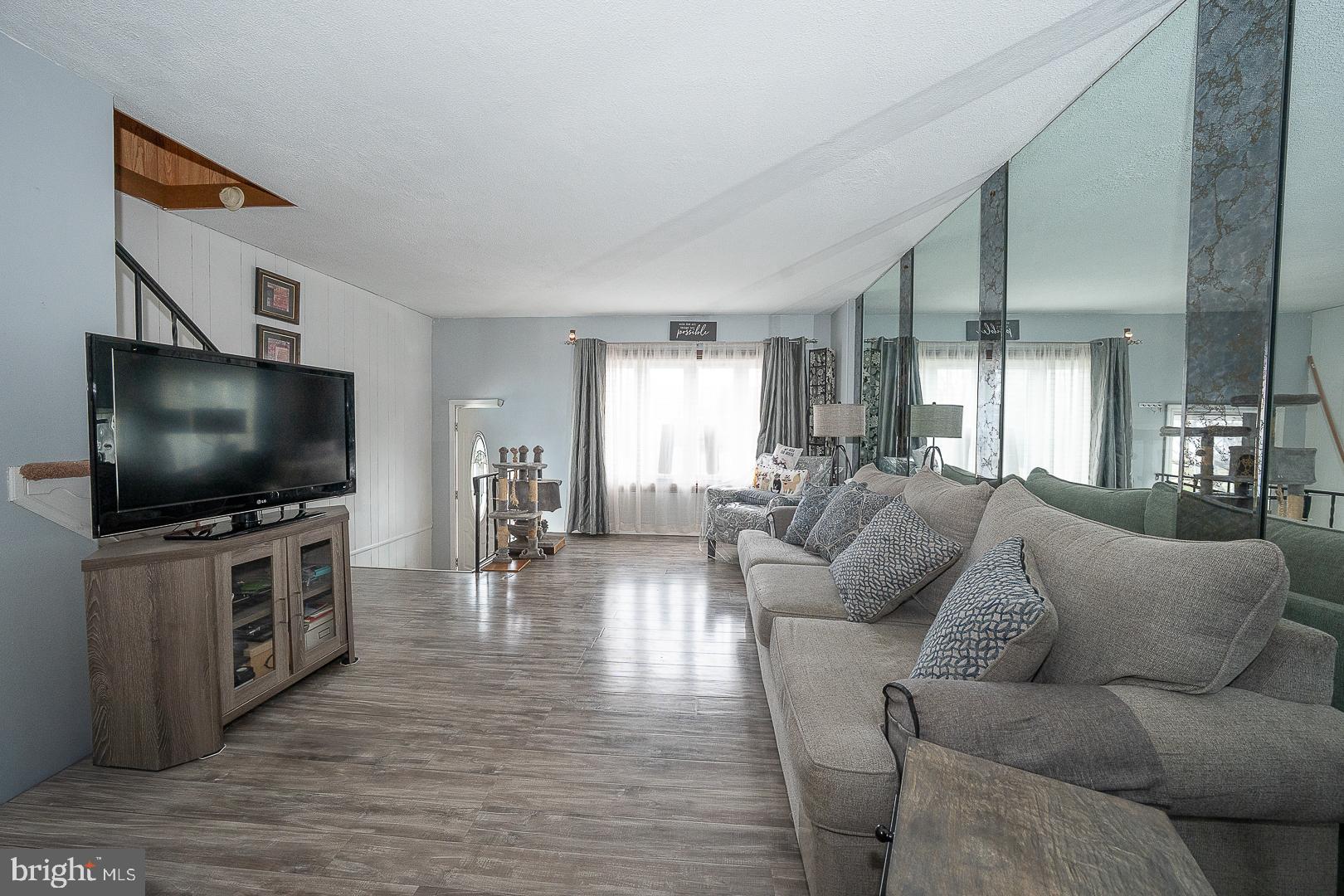 DELMAR VILLAGE - Residential