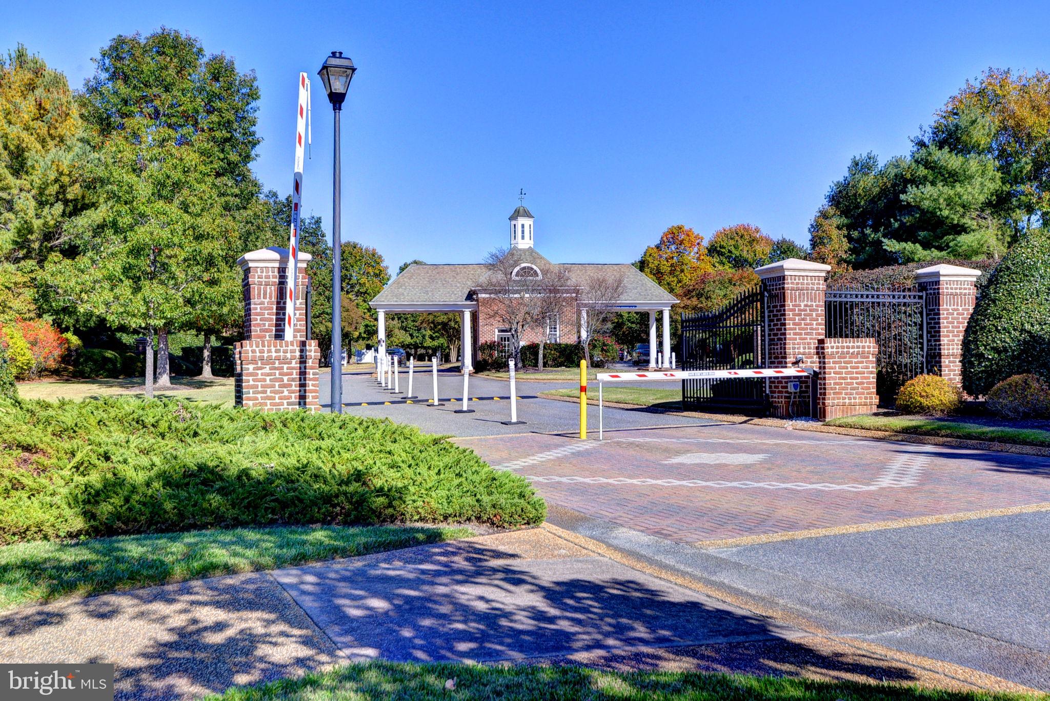 COLONIAL HERITAGE - Residential