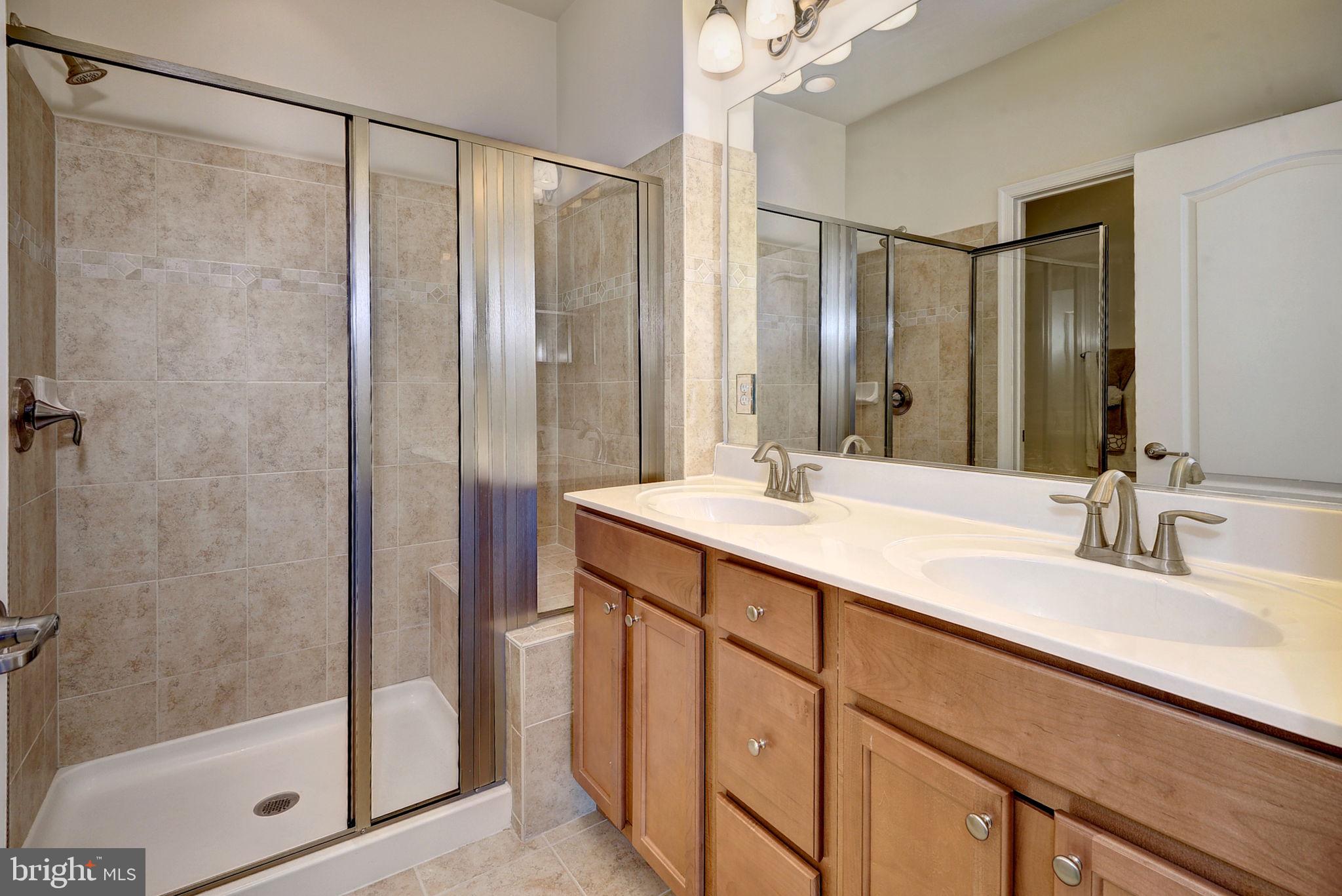 COLONIAL HERITAGE - Residential