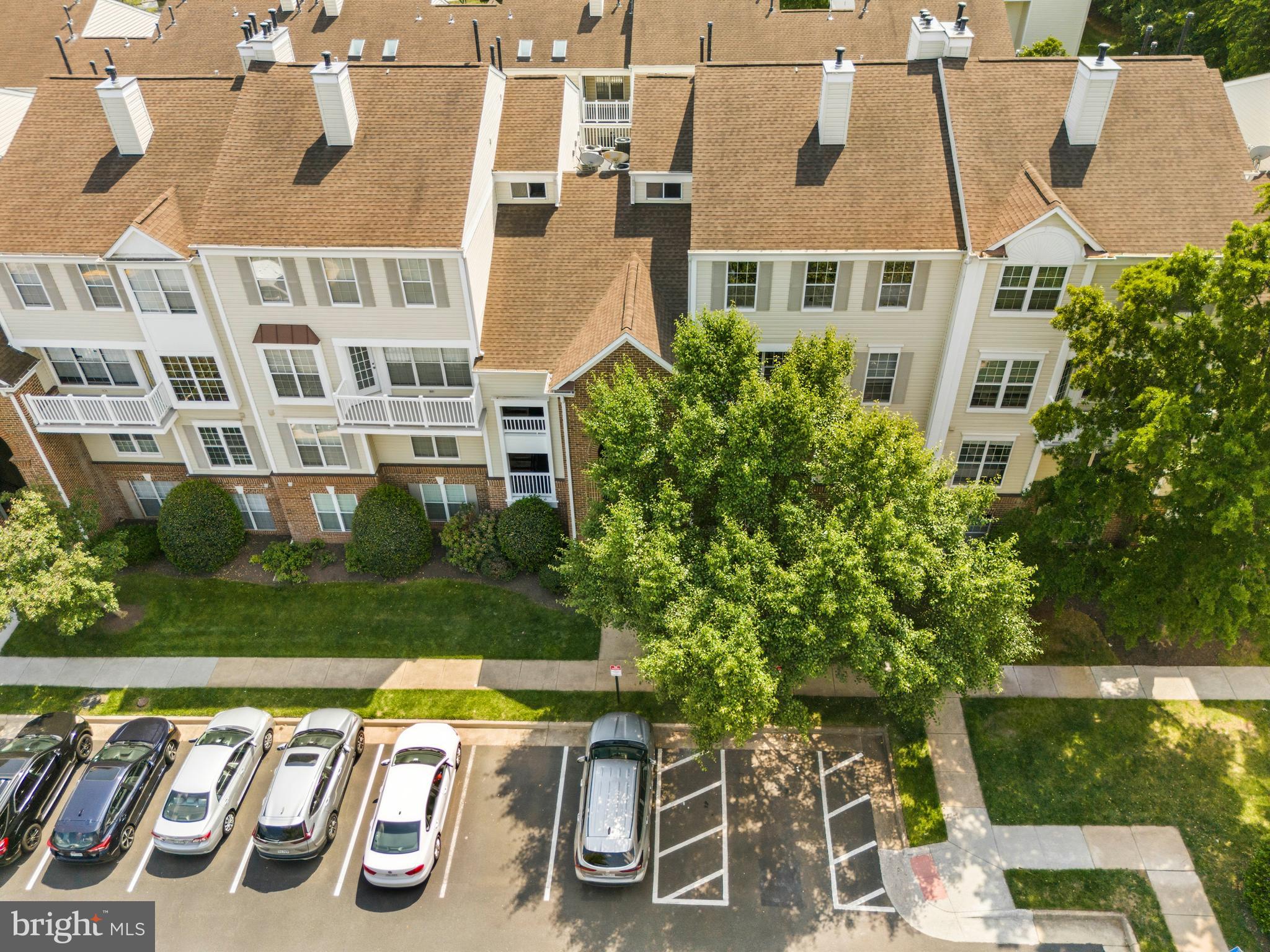 CHATHAM GREEN CONDOMINIUM - Residential