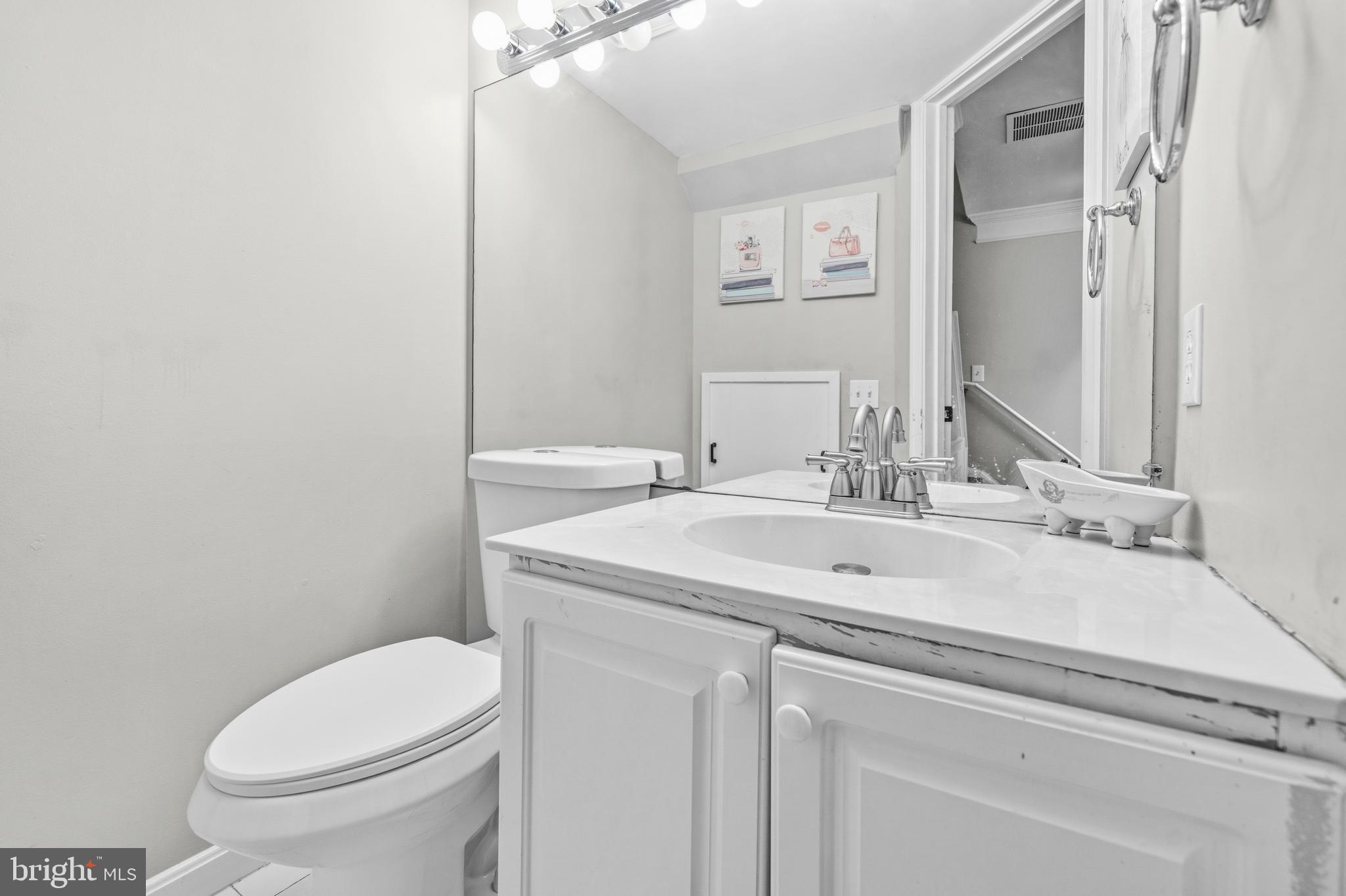 CHATHAM GREEN CONDOMINIUM - Residential