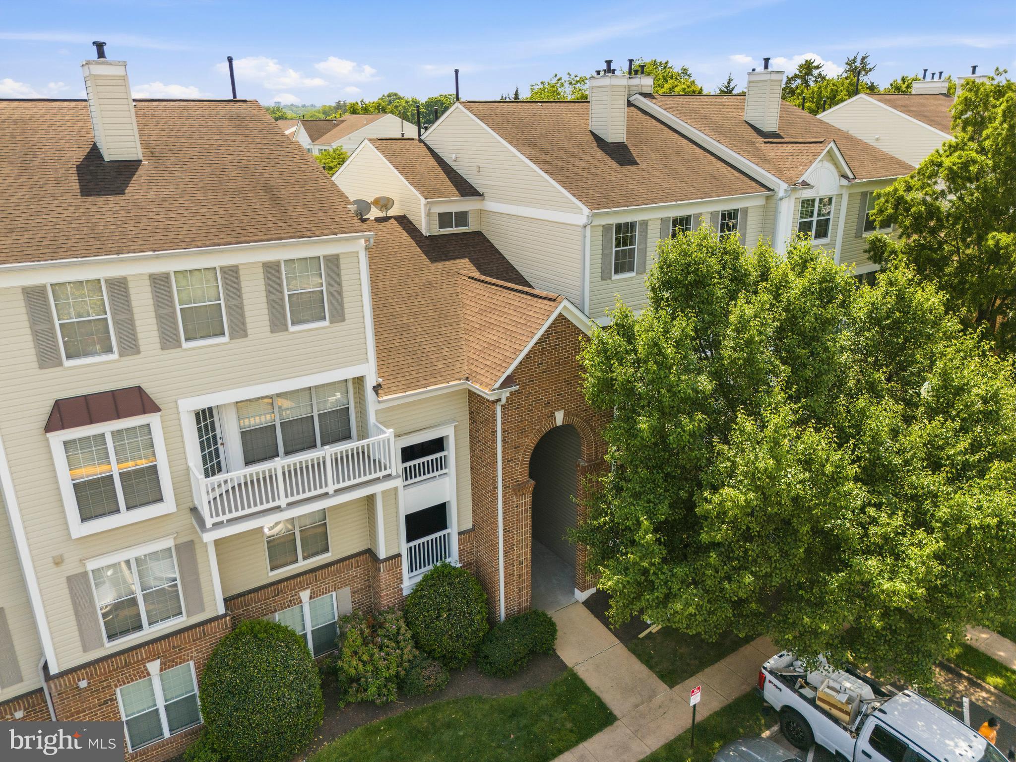 CHATHAM GREEN CONDOMINIUM - Residential