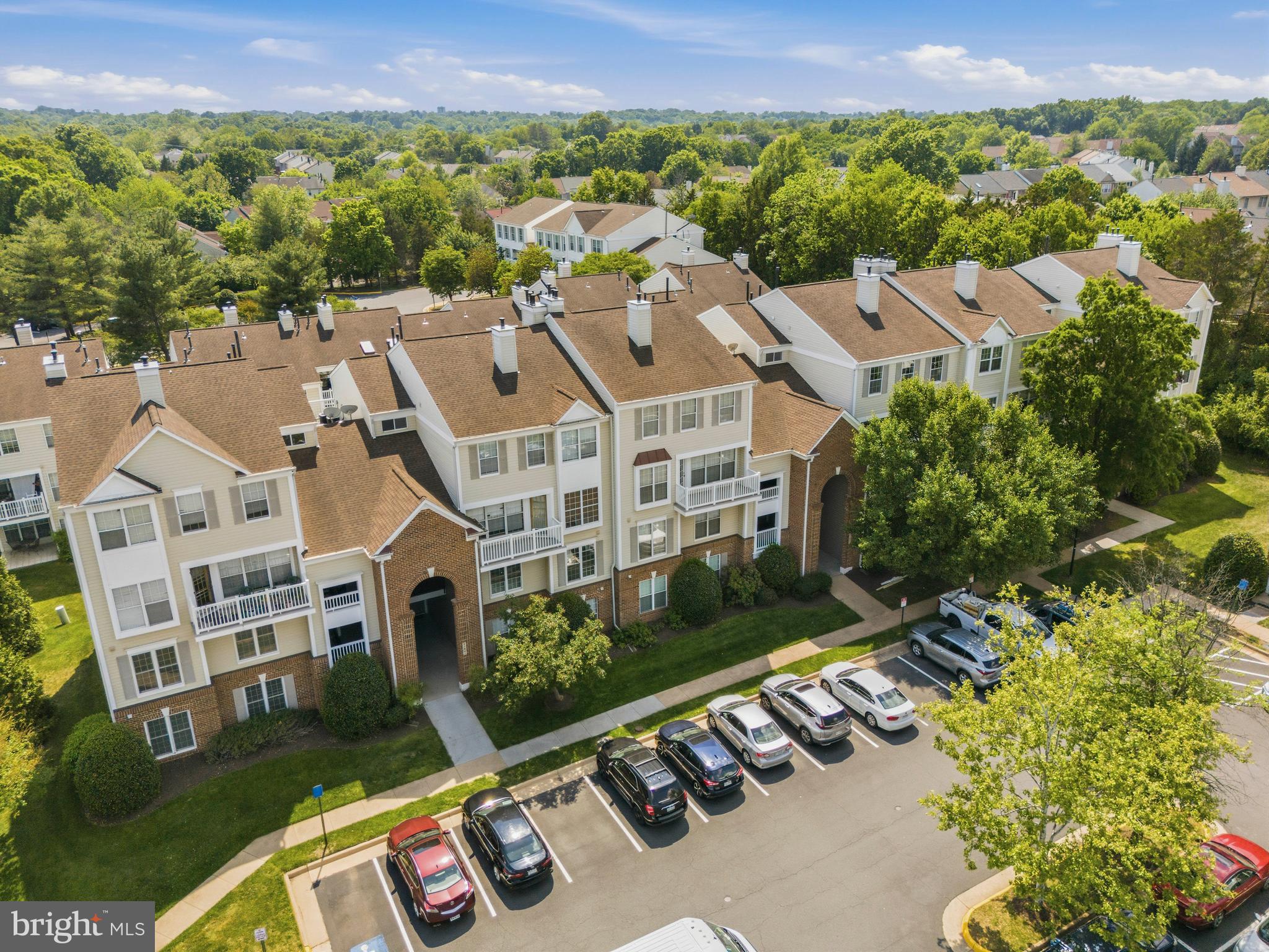 CHATHAM GREEN CONDOMINIUM - Residential
