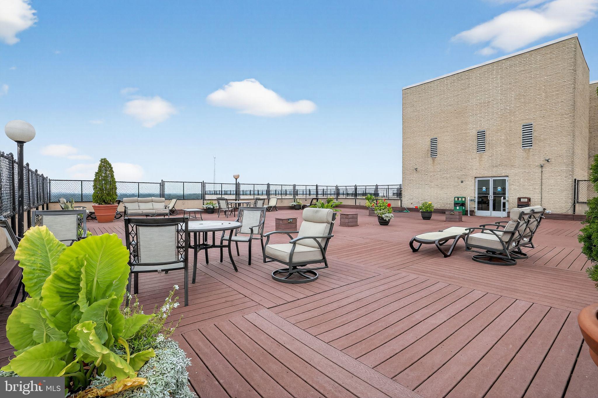 FRIENDSHIP HEIGHTS - Residential