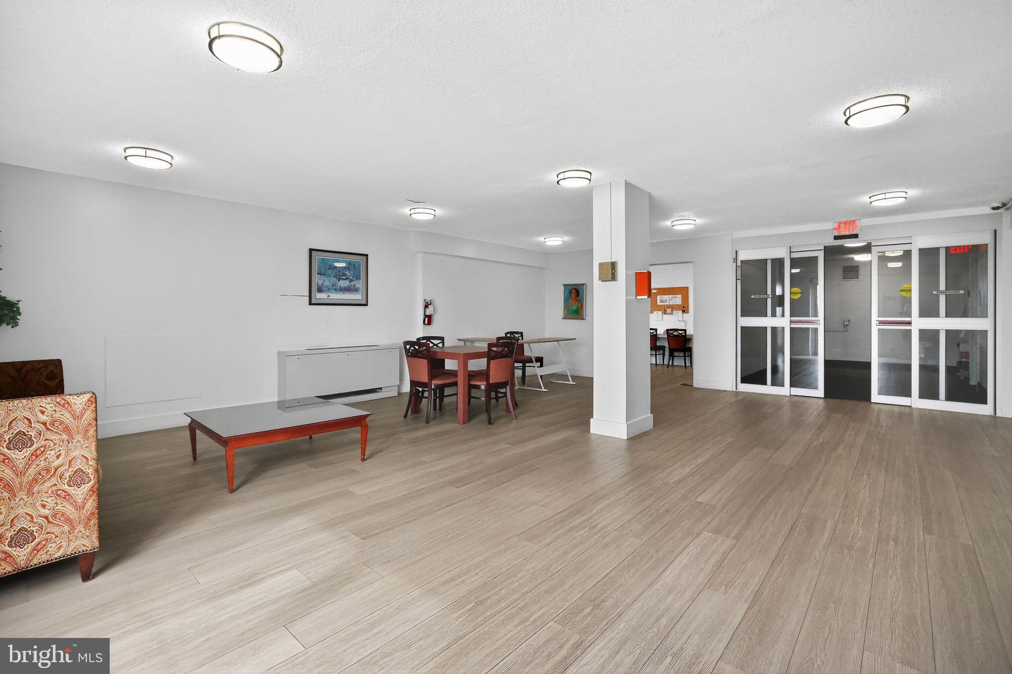 FRIENDSHIP HEIGHTS - Residential