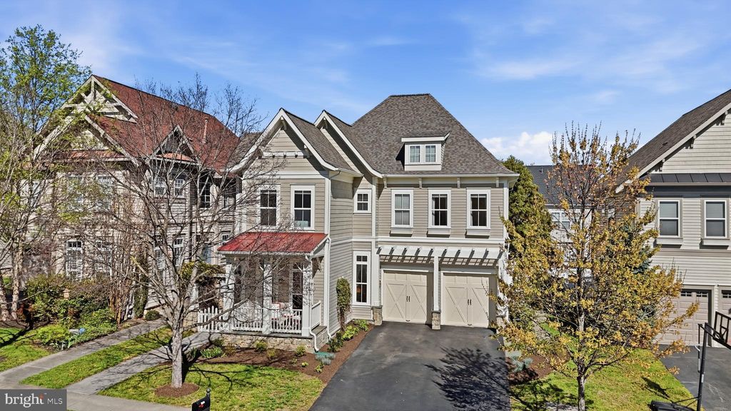 Photo of 22826 Courtland Park Drive, BRAMBLETON, VA 20148 (MLS # VALO2120226)
