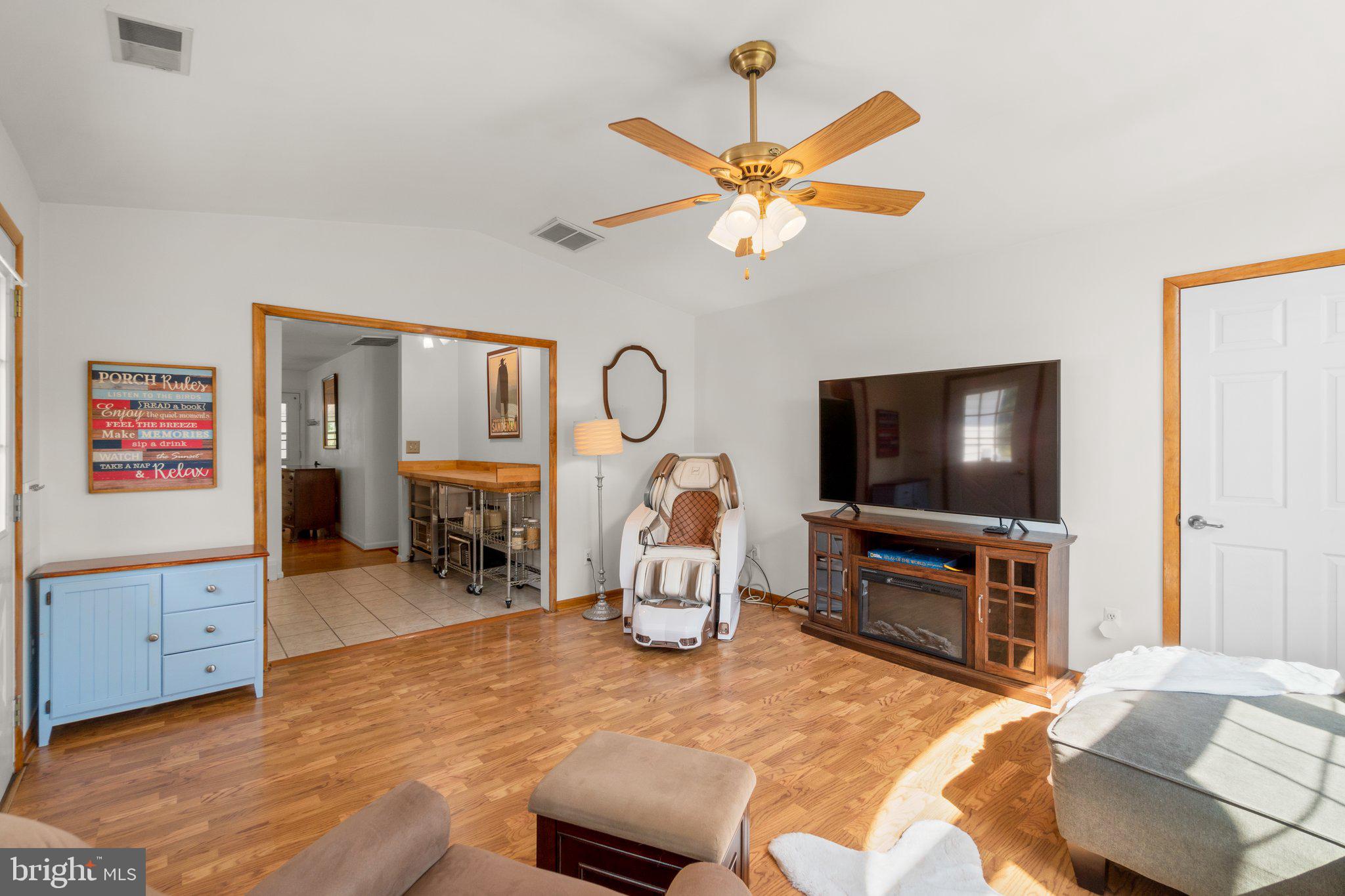 DARBY LUX - Residential