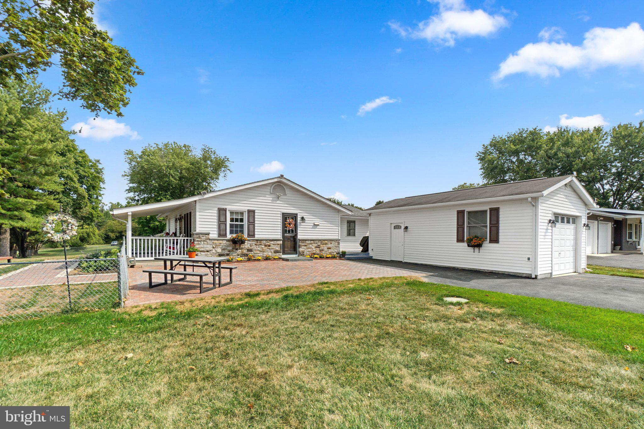 DARBY LUX - Residential