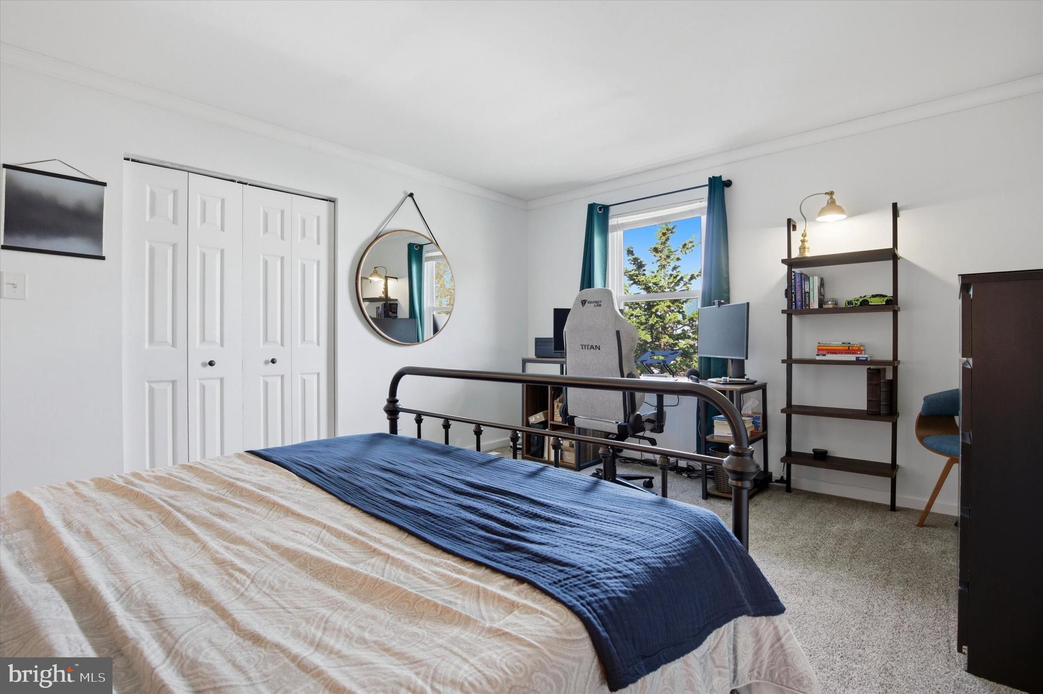 STRAWBERRY FIELDS - Residential