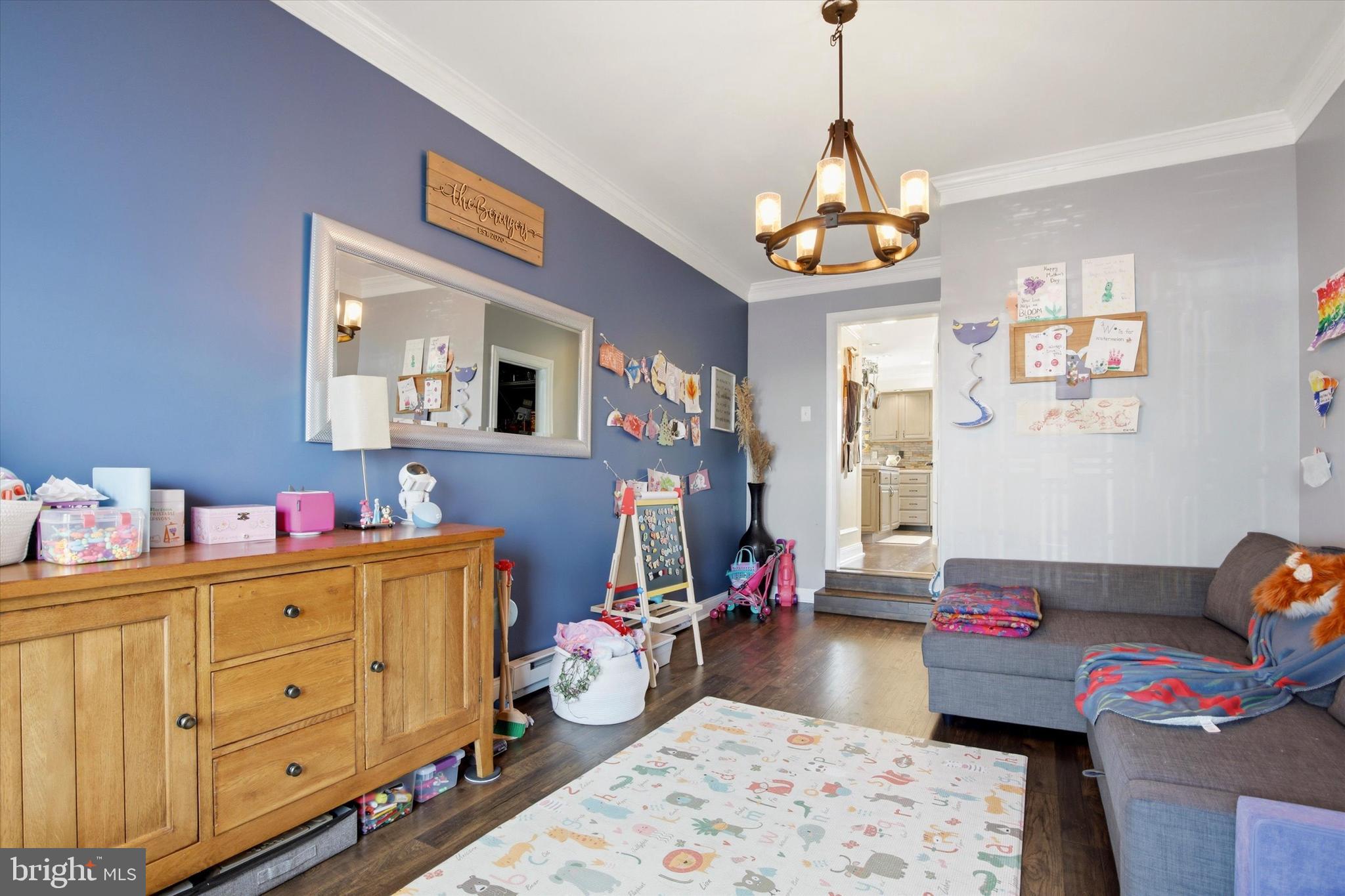 STRAWBERRY FIELDS - Residential