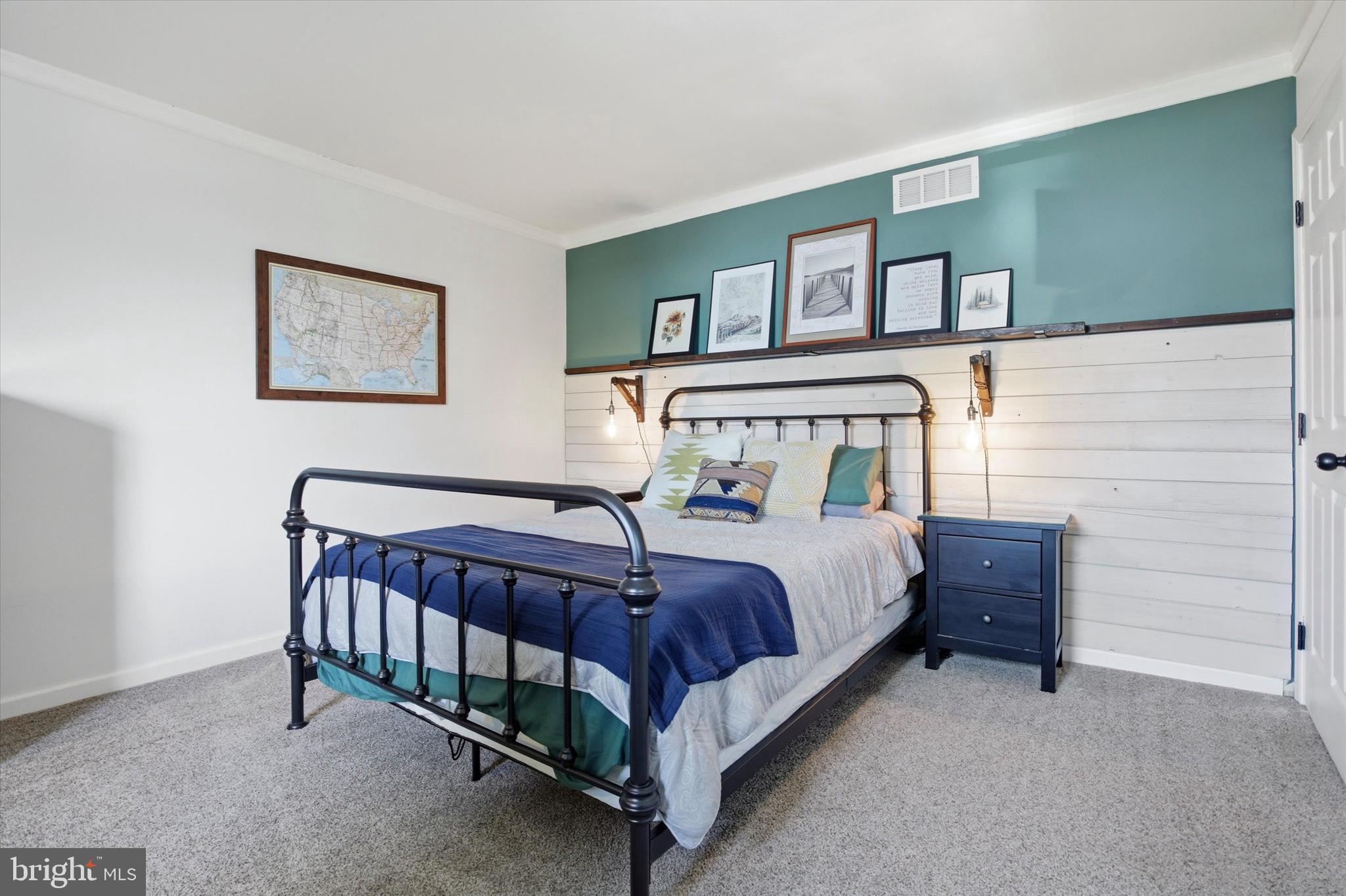 STRAWBERRY FIELDS - Residential