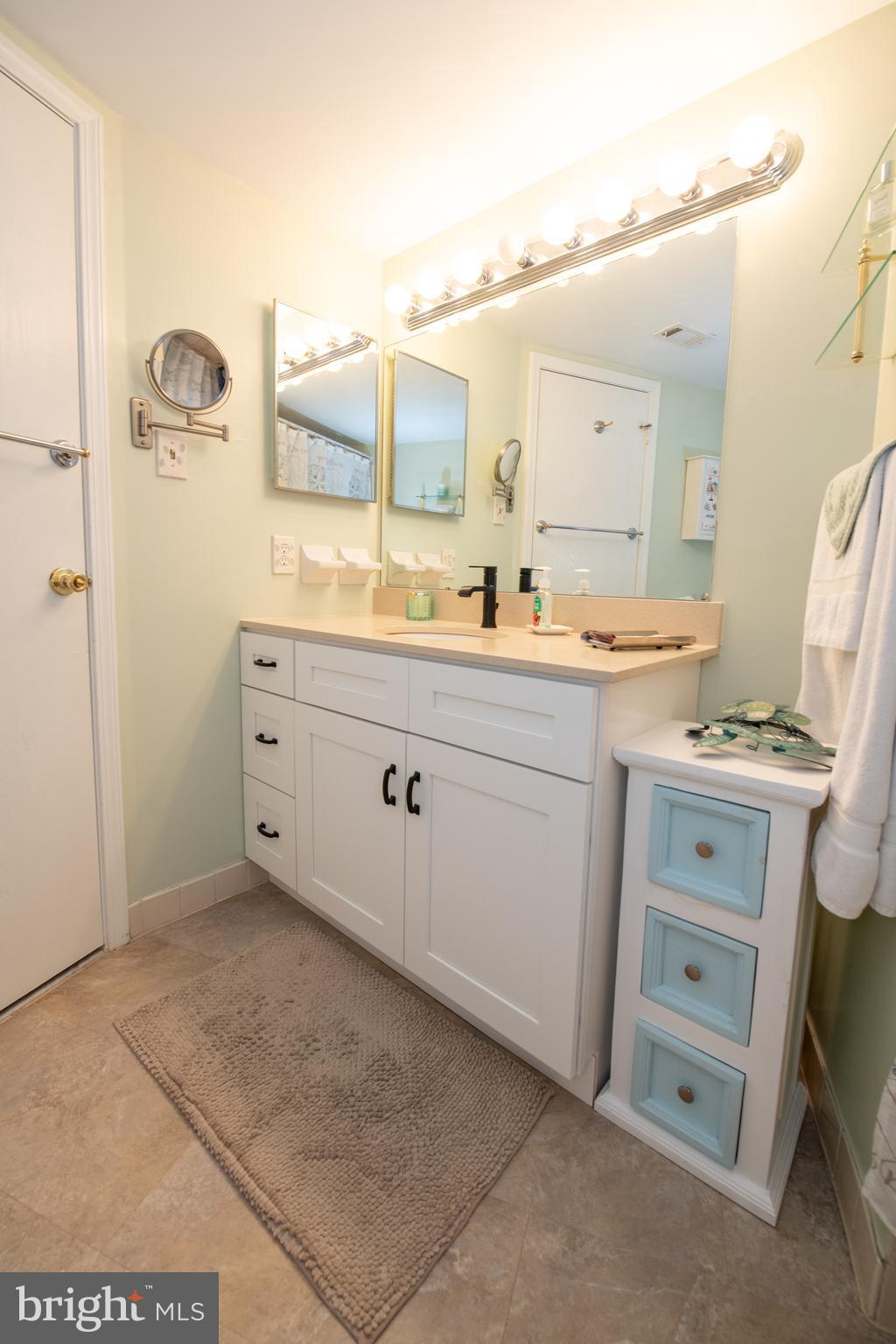 STEAMBOAT STATION - Residential