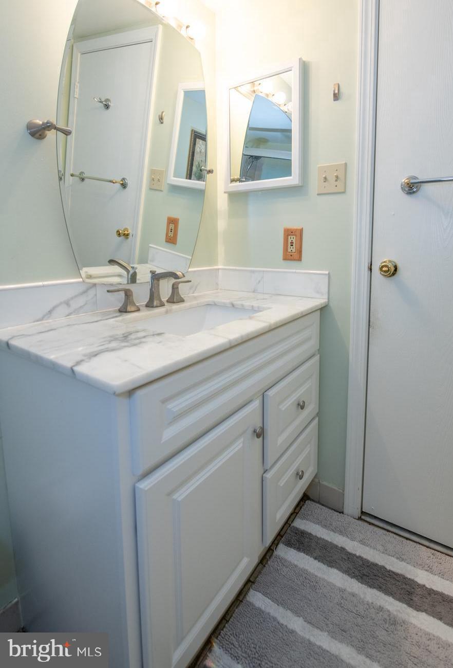 STEAMBOAT STATION - Residential