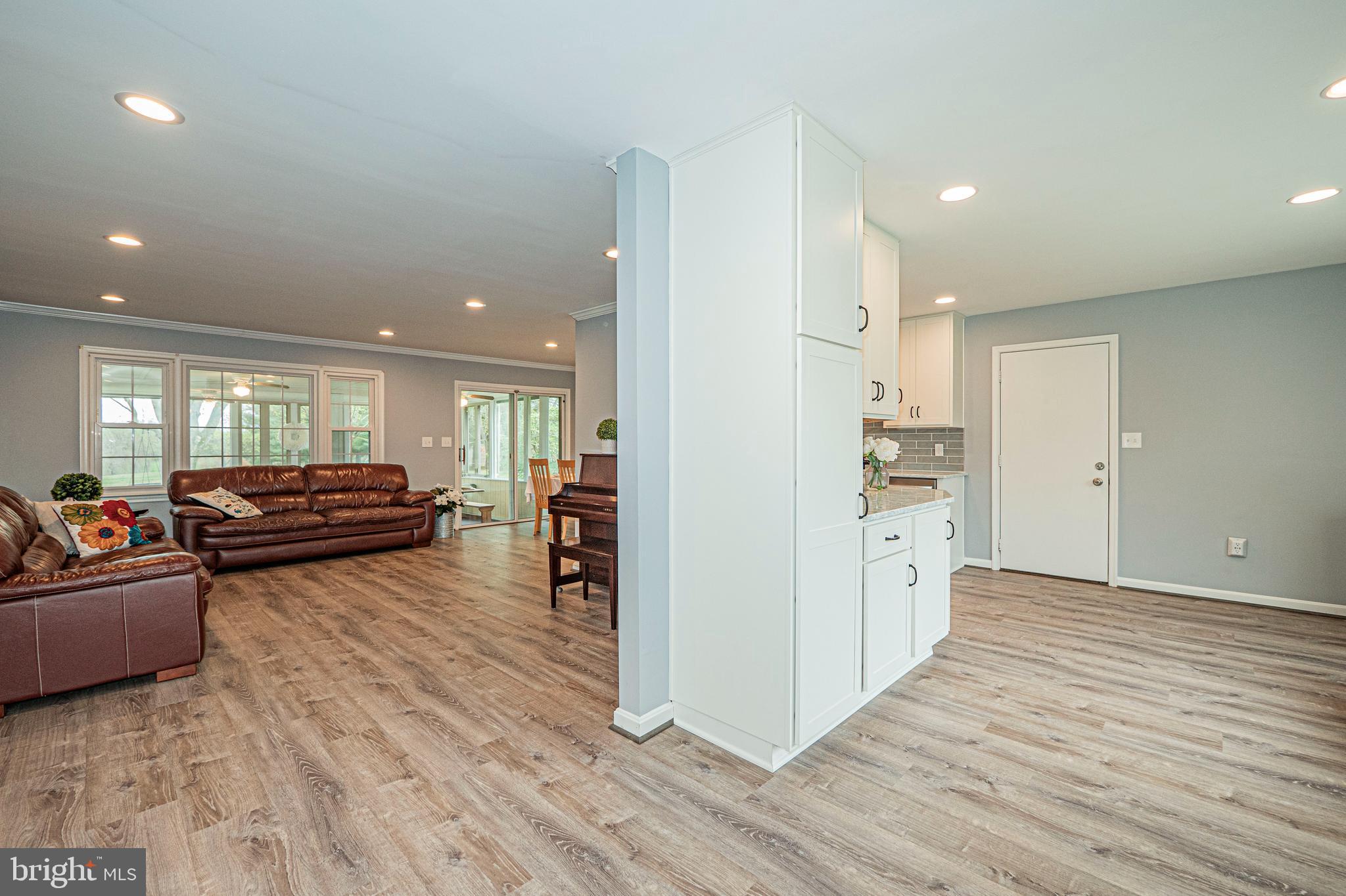 GARFIELD MANOR - Residential