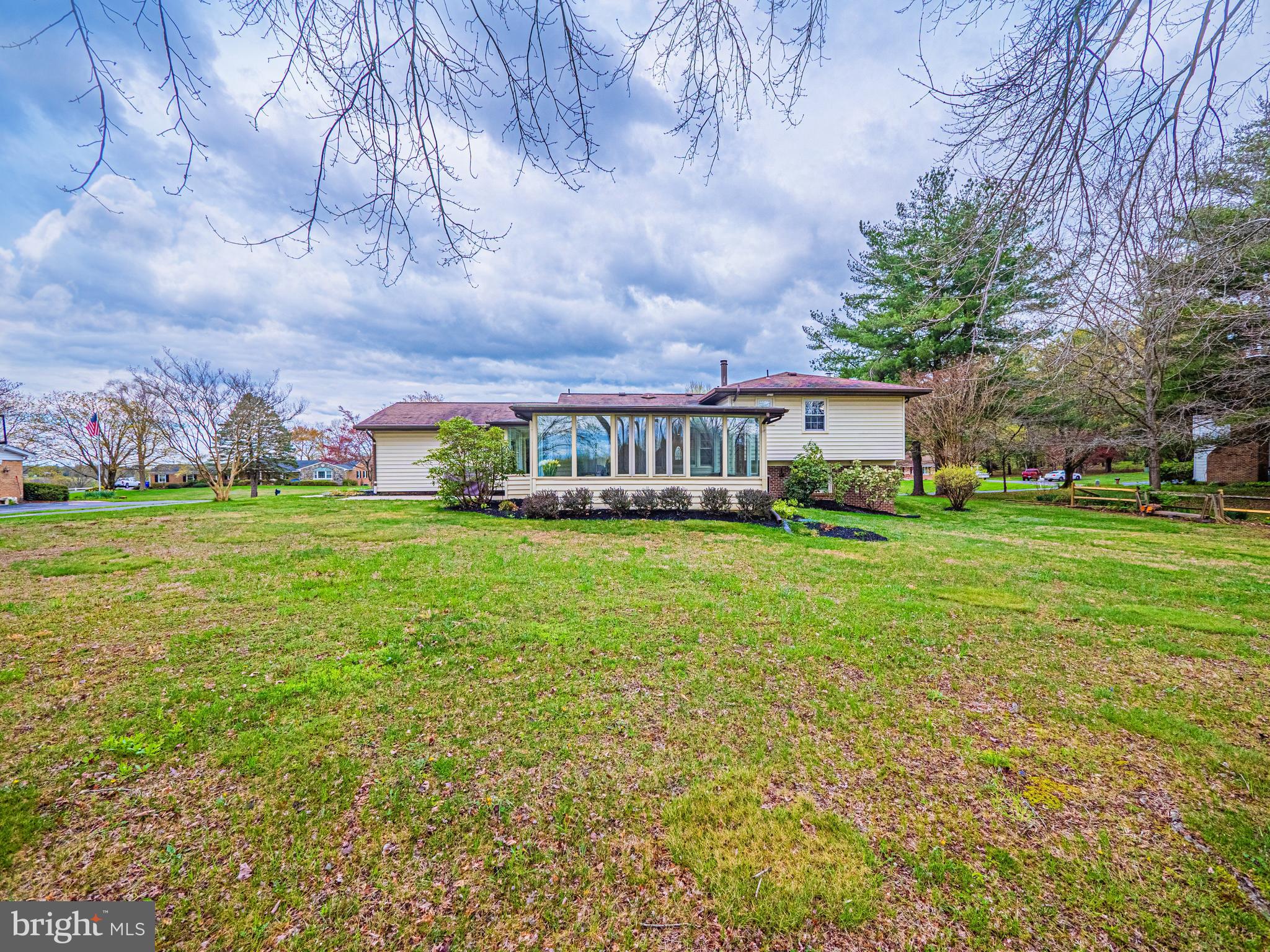 GARFIELD MANOR - Residential