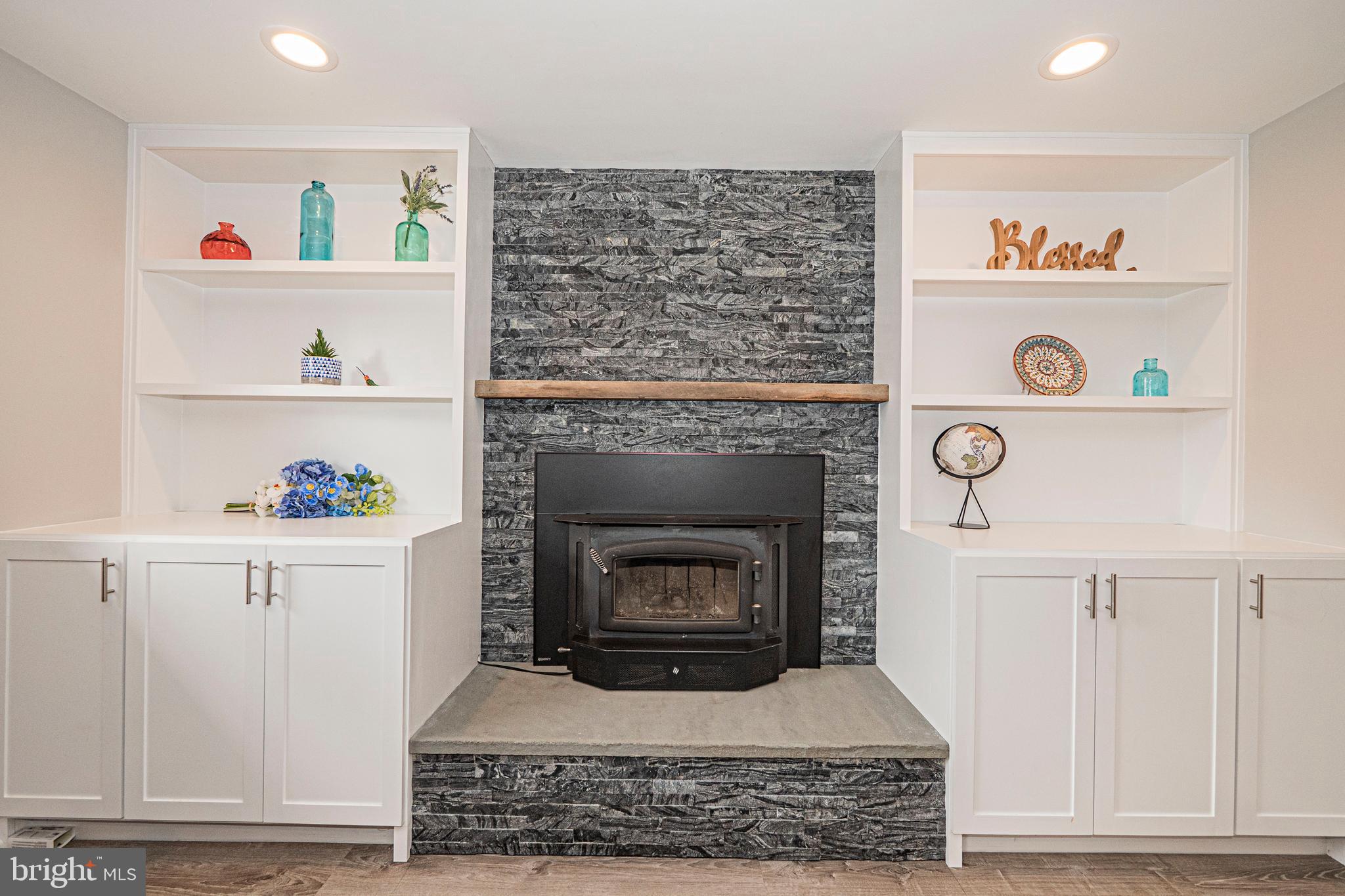 GARFIELD MANOR - Residential