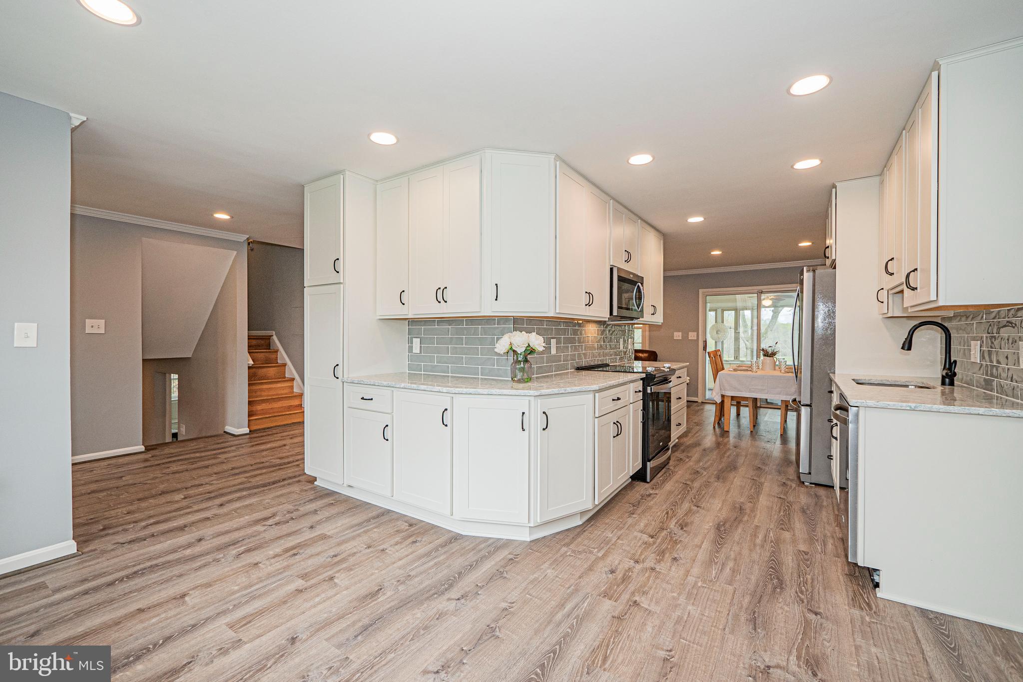 GARFIELD MANOR - Residential