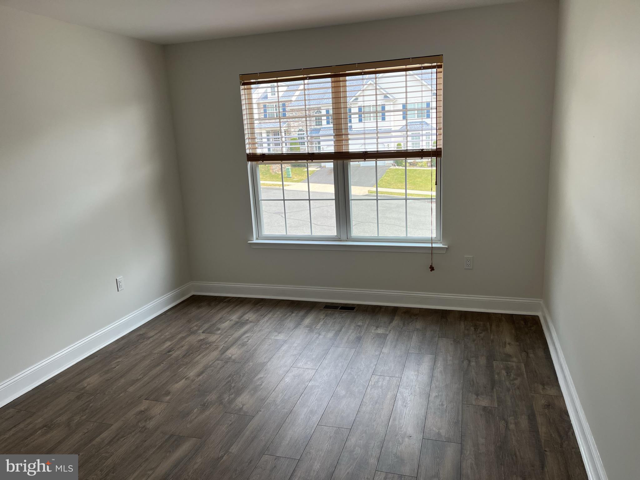 EXETER WOODS - Residential