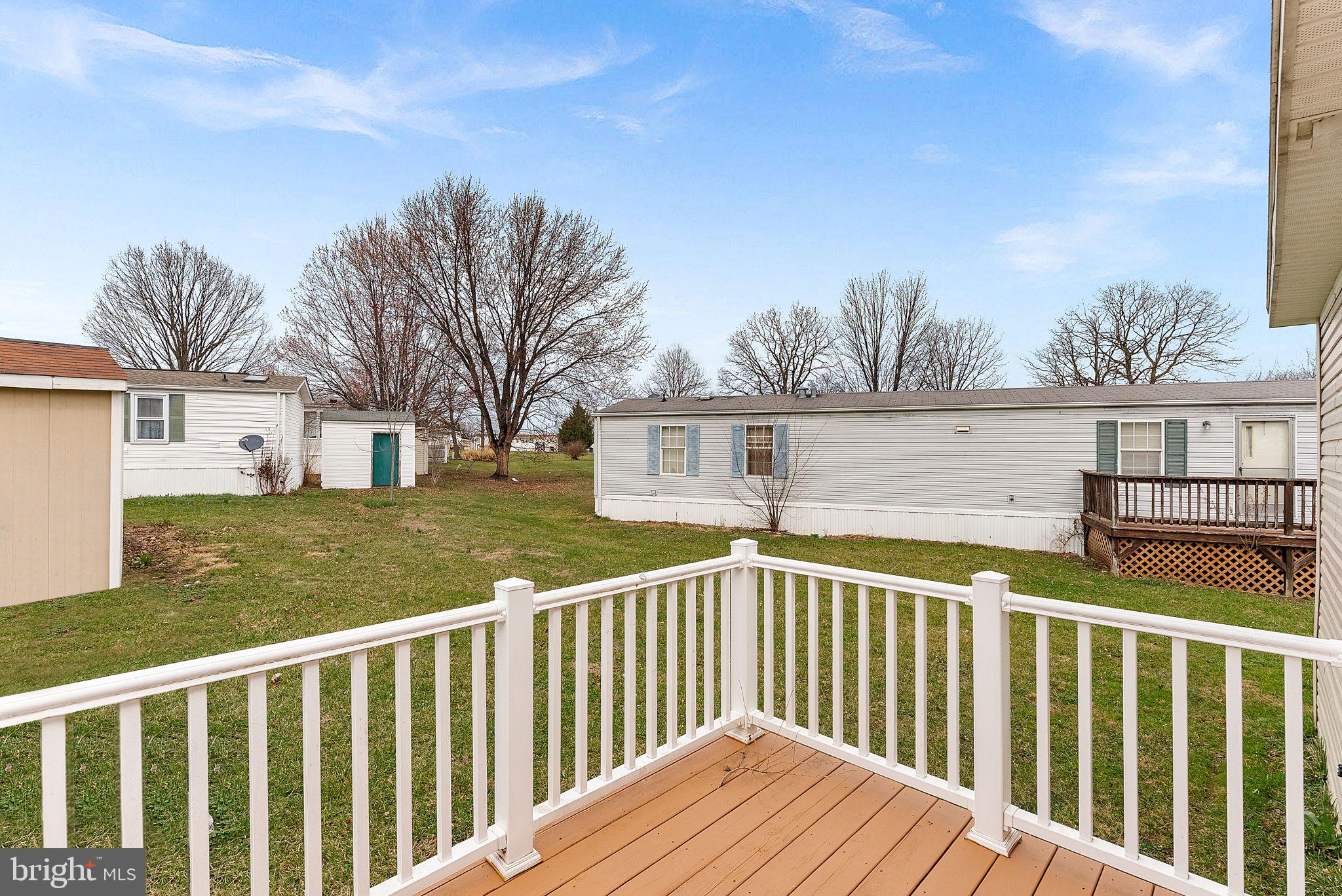 REGENCY LAKES - Residential