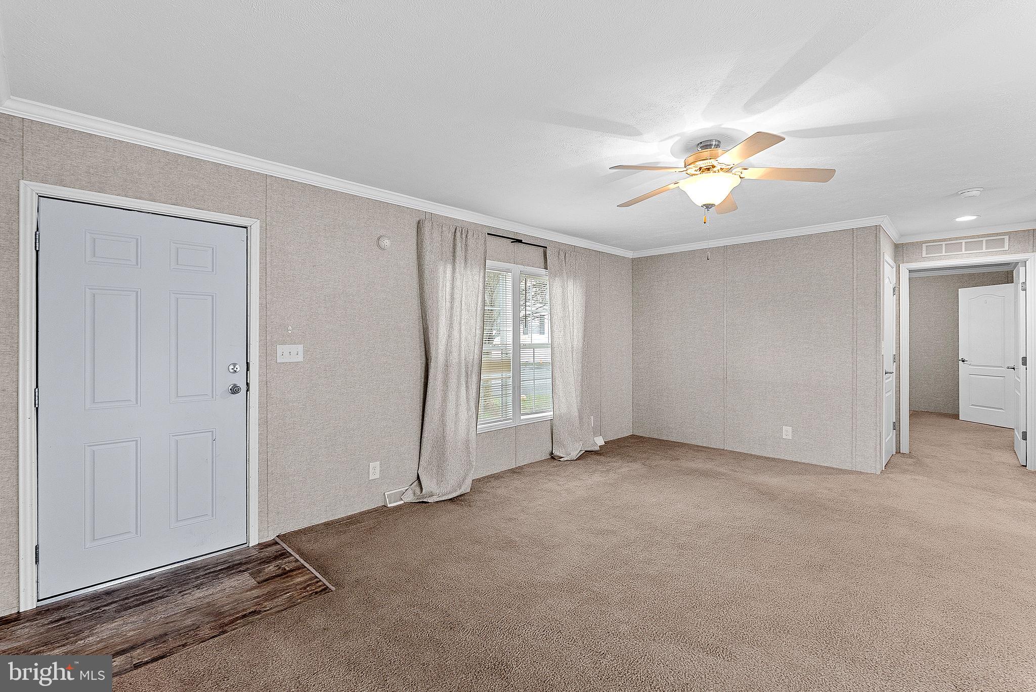 REGENCY LAKES - Residential