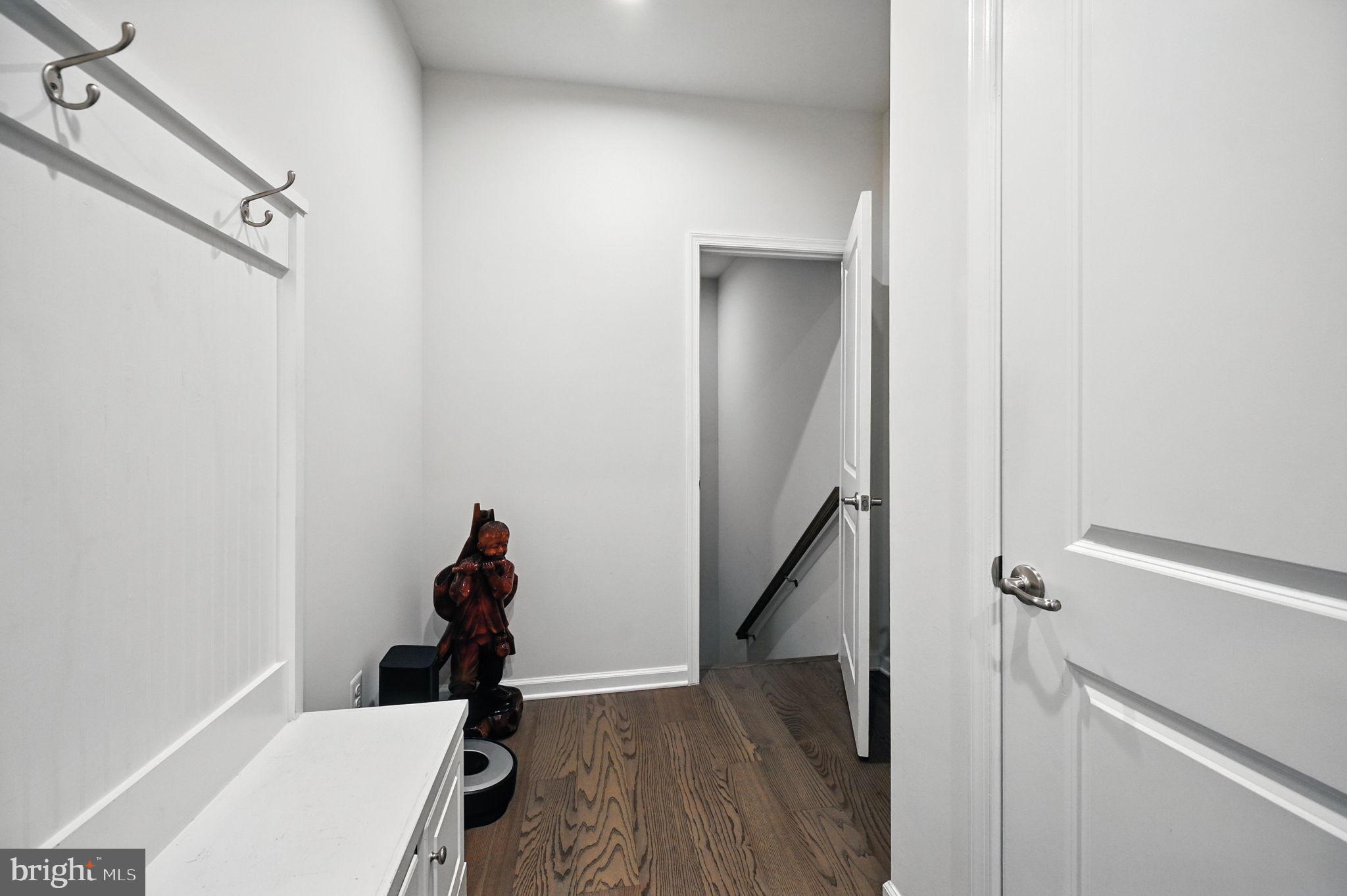 WOODBRIDGE - Residential